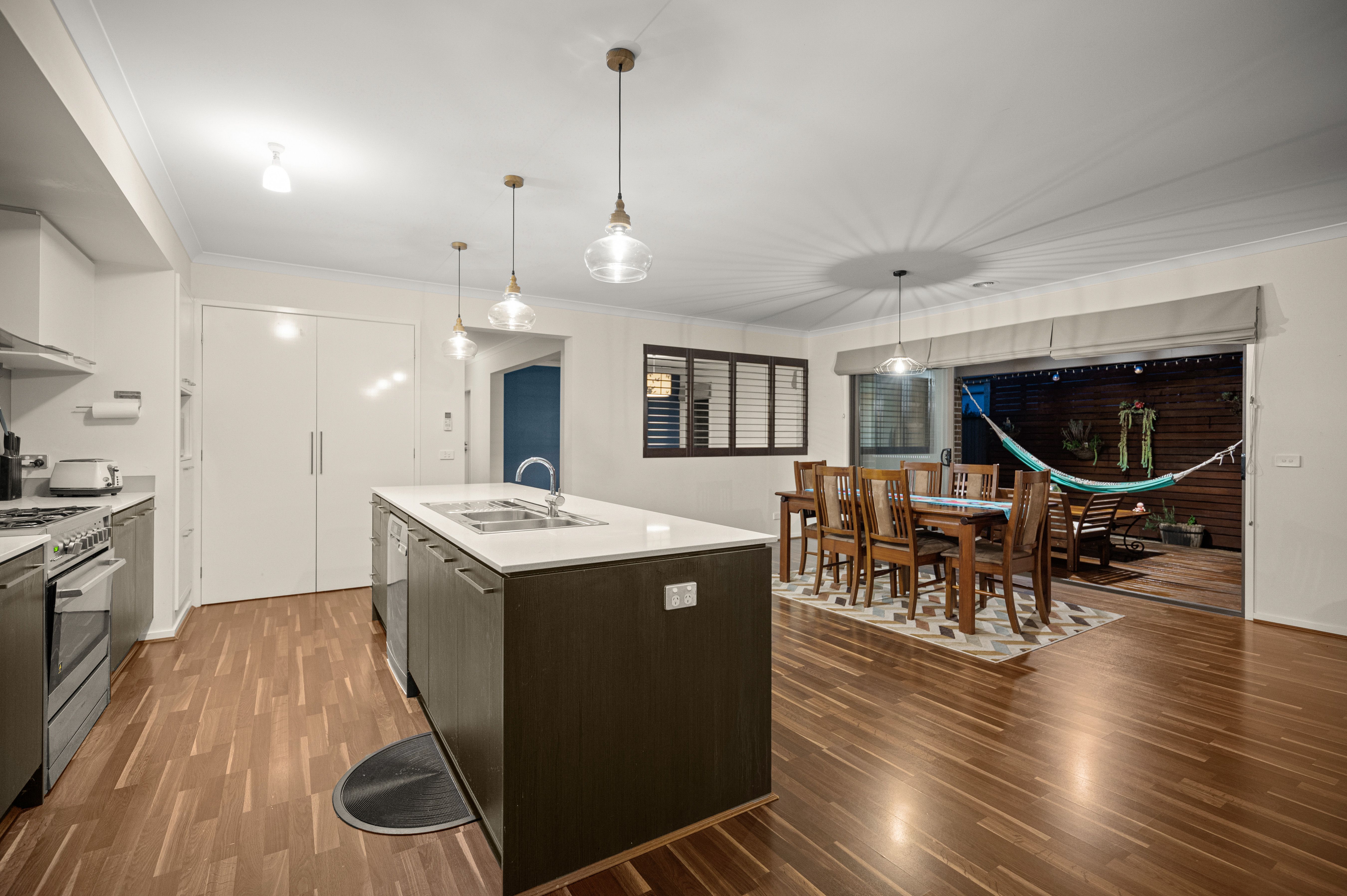 84 Windermere Boulevard — photo 6 of 30