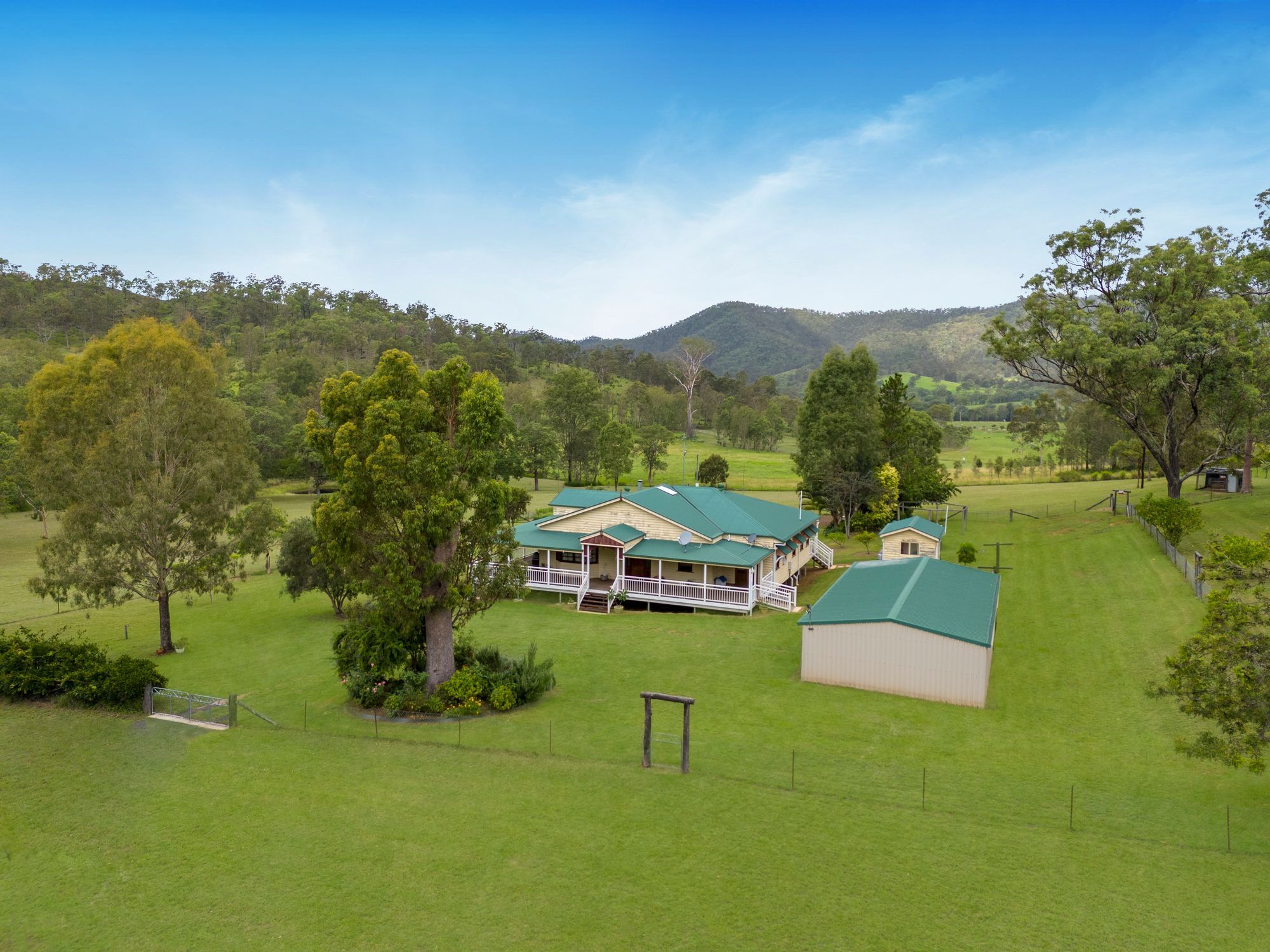 2239 Esk Crows Nest Road, Eskdale, QLD 4312