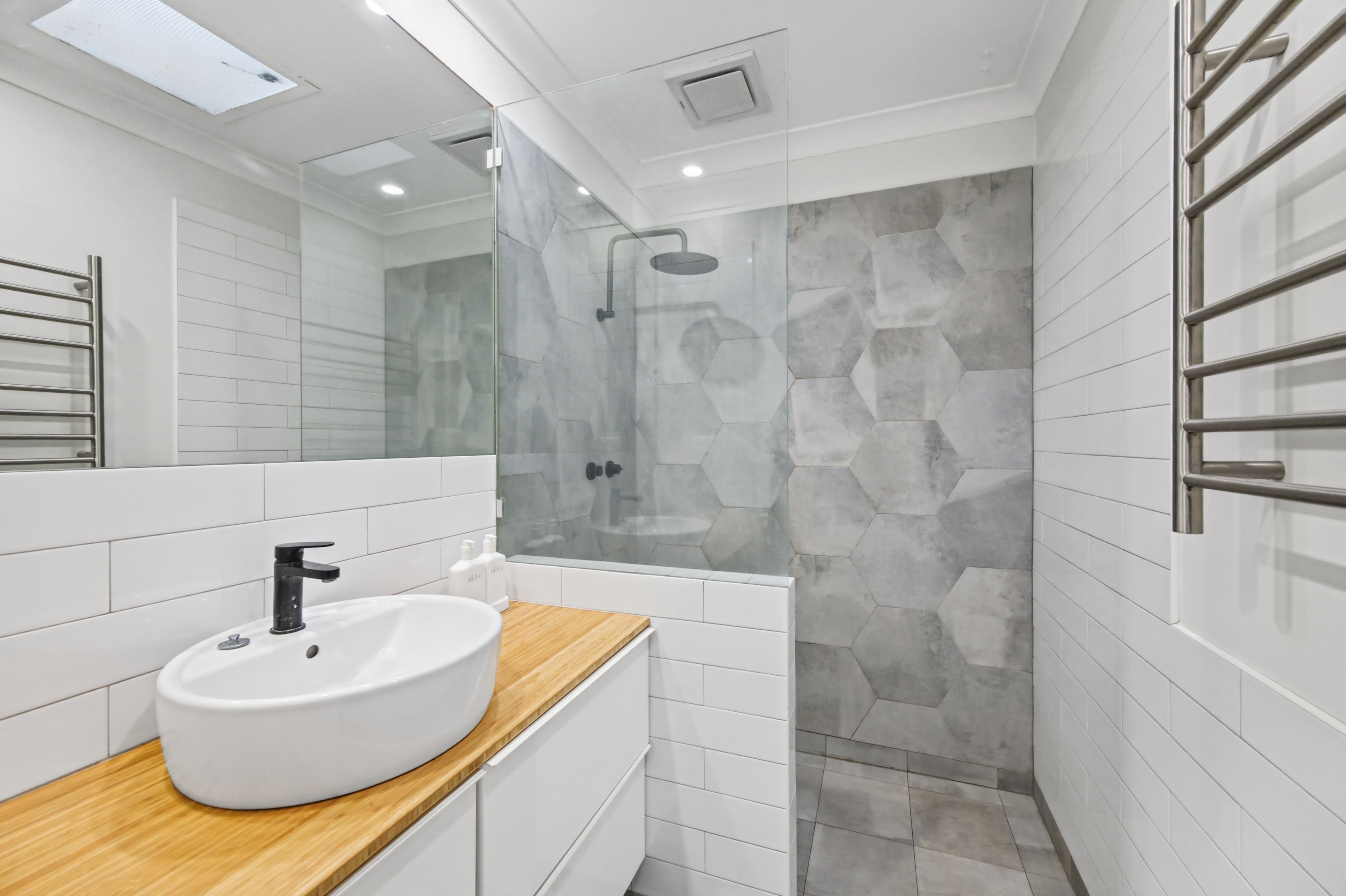 2/28 Little Walcott Street — photo 15 of 21