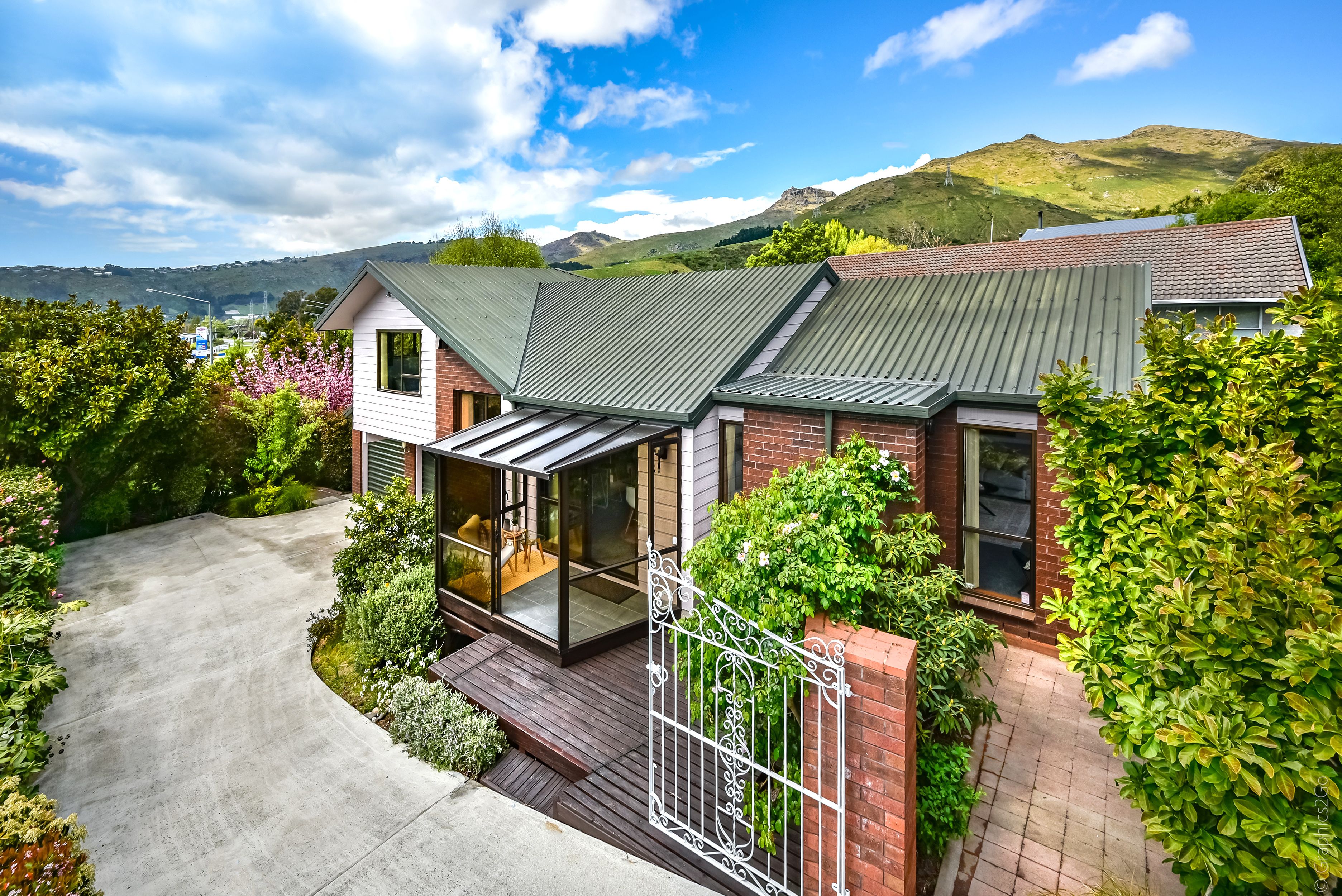 5 Avoca Valley Road, Heathcote, Christchurch City