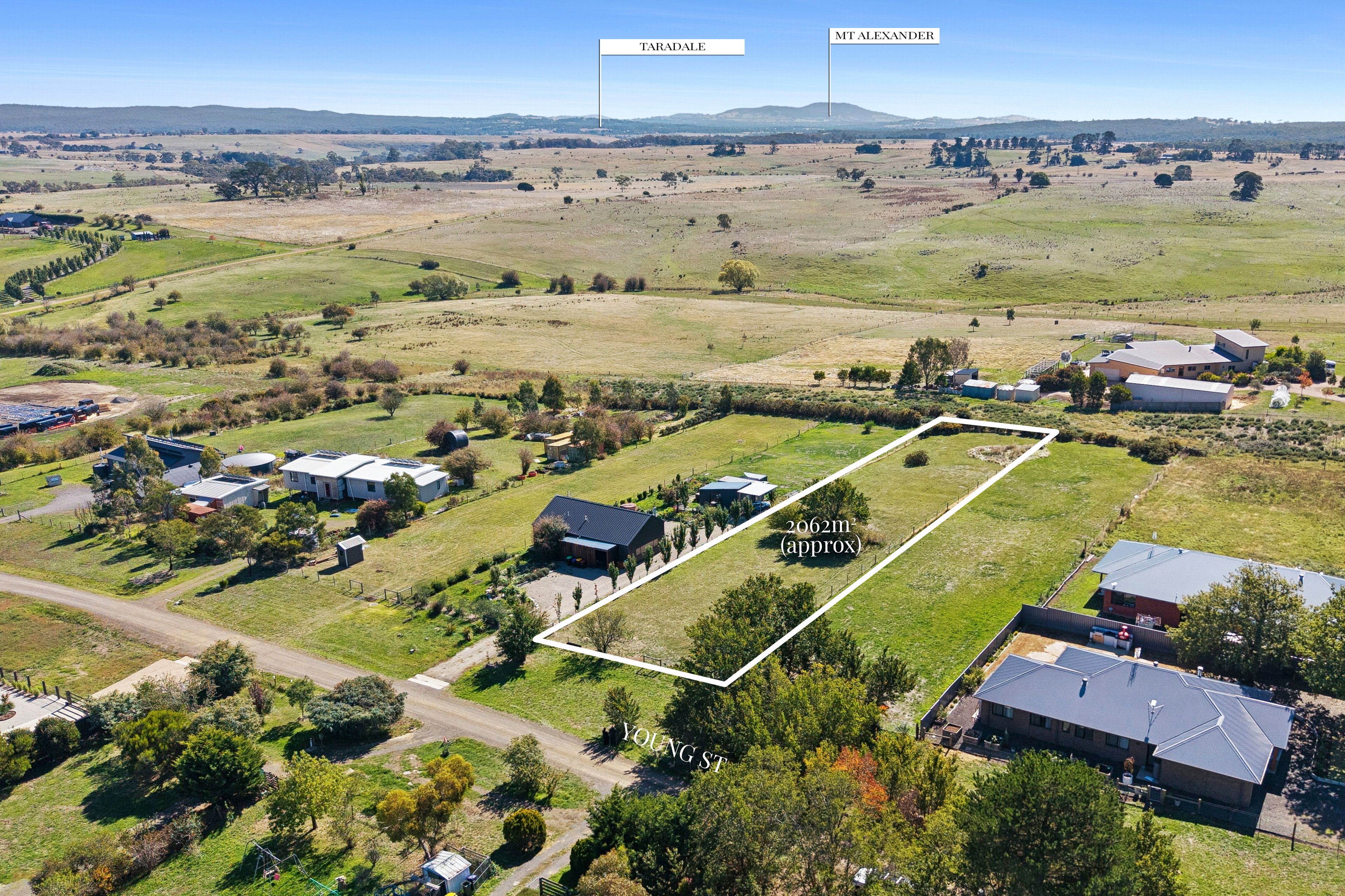 8 Young Street — photo from Ray White Kyneton