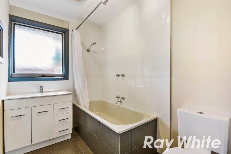 10 Daniher Close, Berwick, VIC 3806