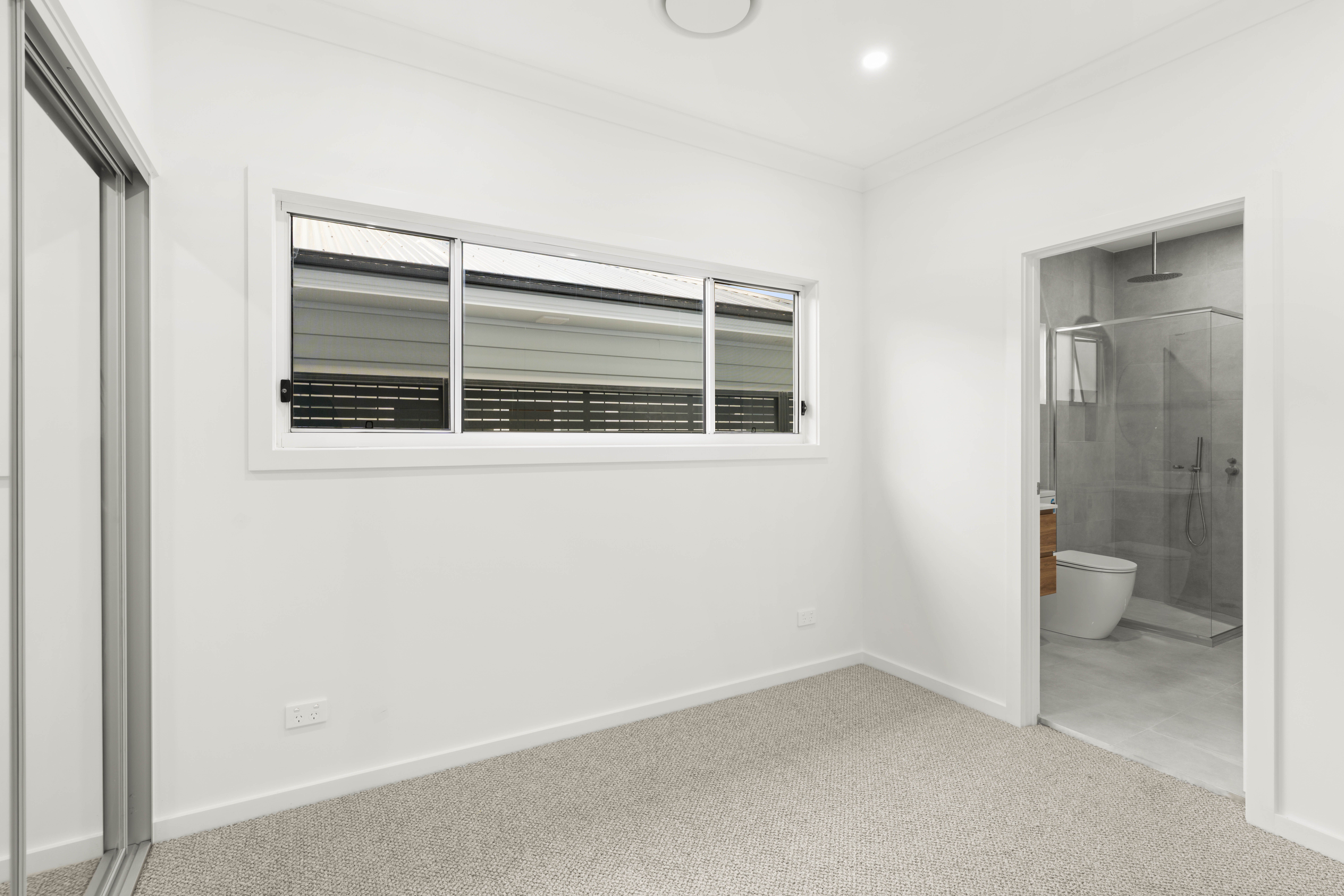90A Taylors Lane — photo 7 of 12