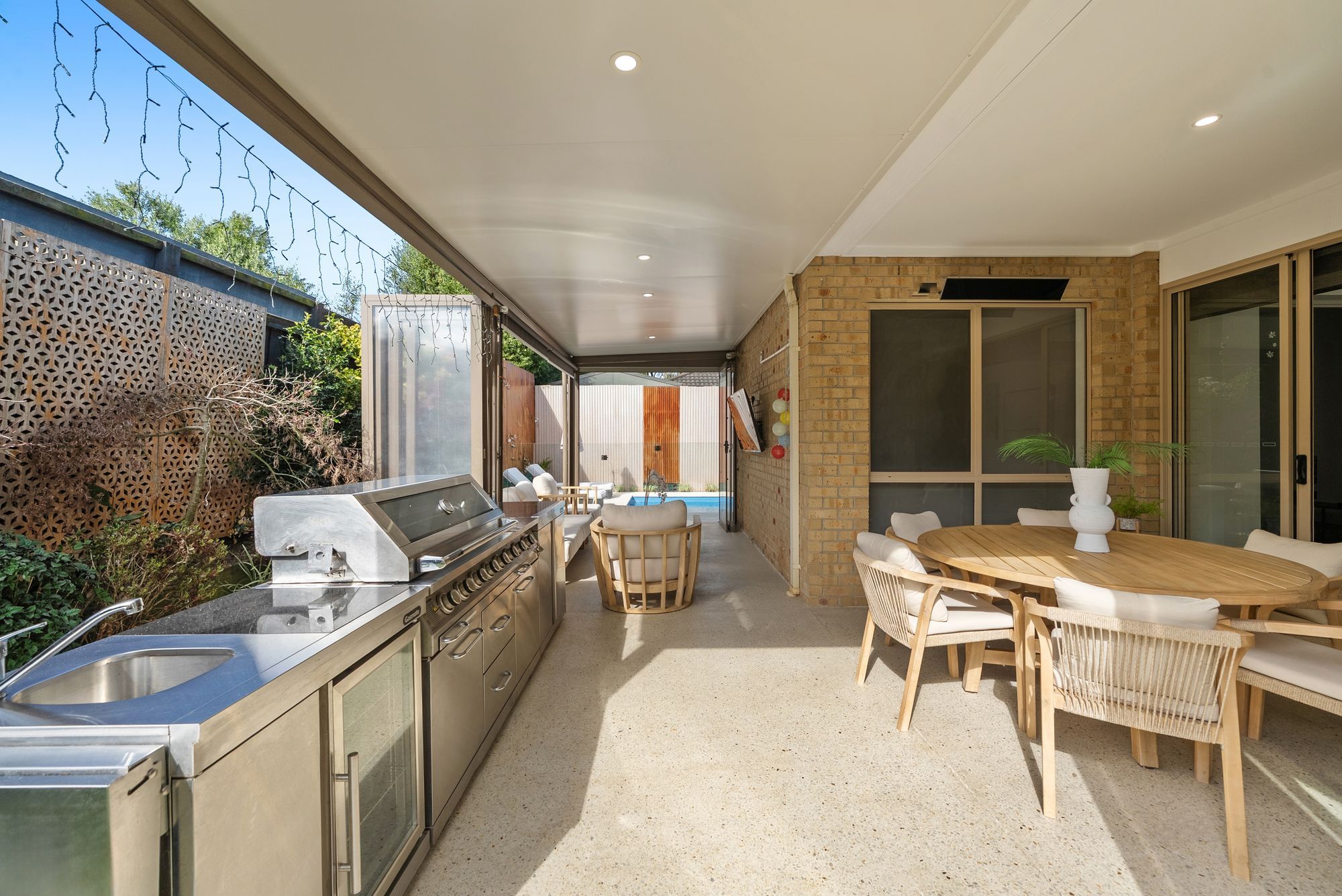 6 Lauradan Avenue — photo 25 of 30