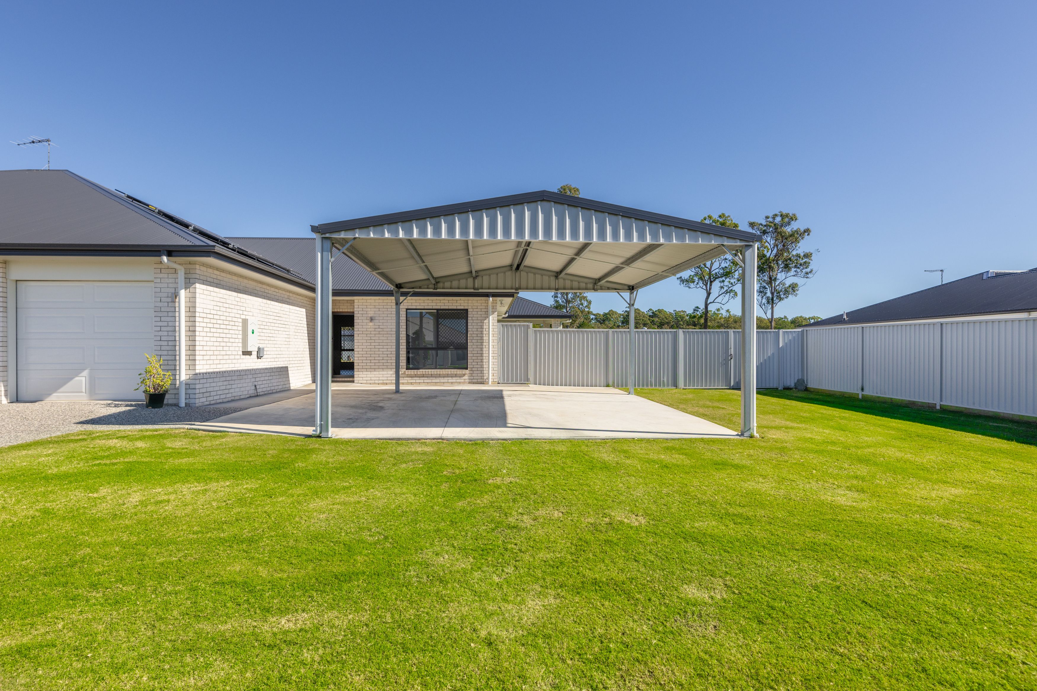 42 Peakview Drive — photo from Ray White Wamuran