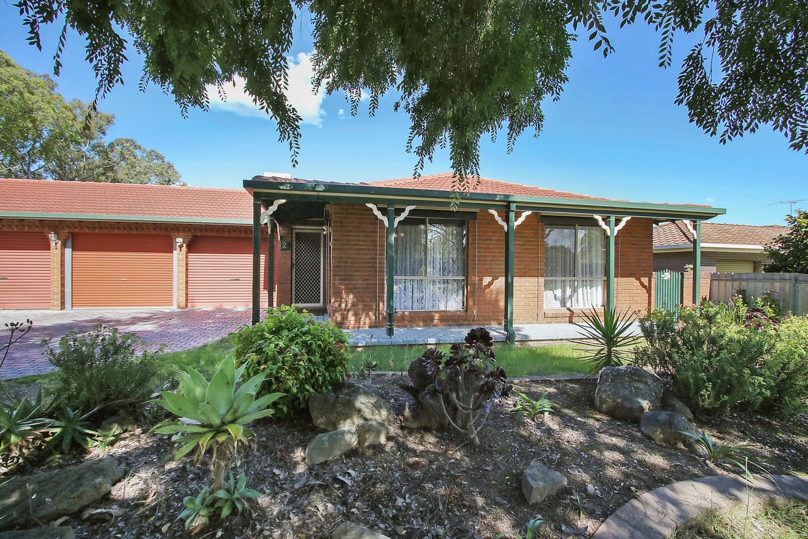 2/1 Saville Avenue, Lavington, NSW 2641