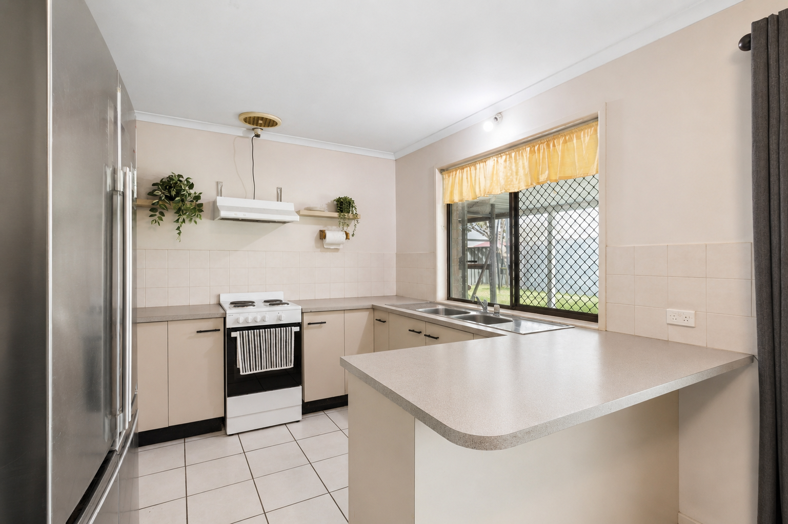 28 Bellini Road — photo 3 of 13