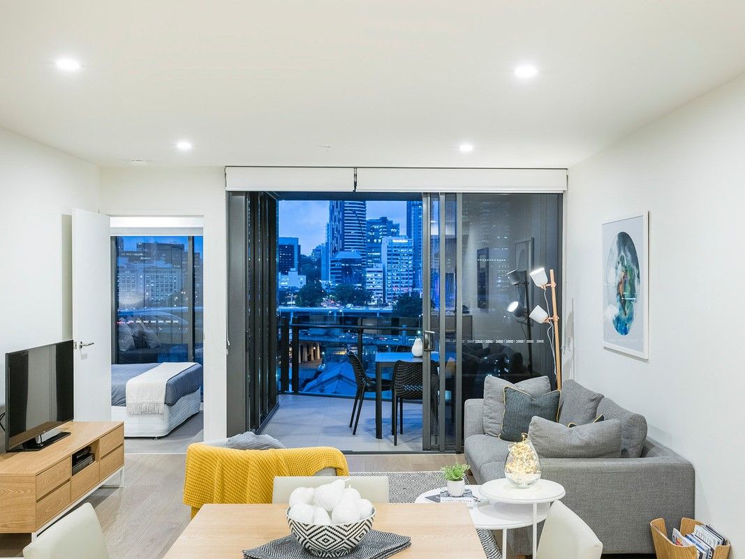 20804/23 Bouquet Street — photo 3 of 10