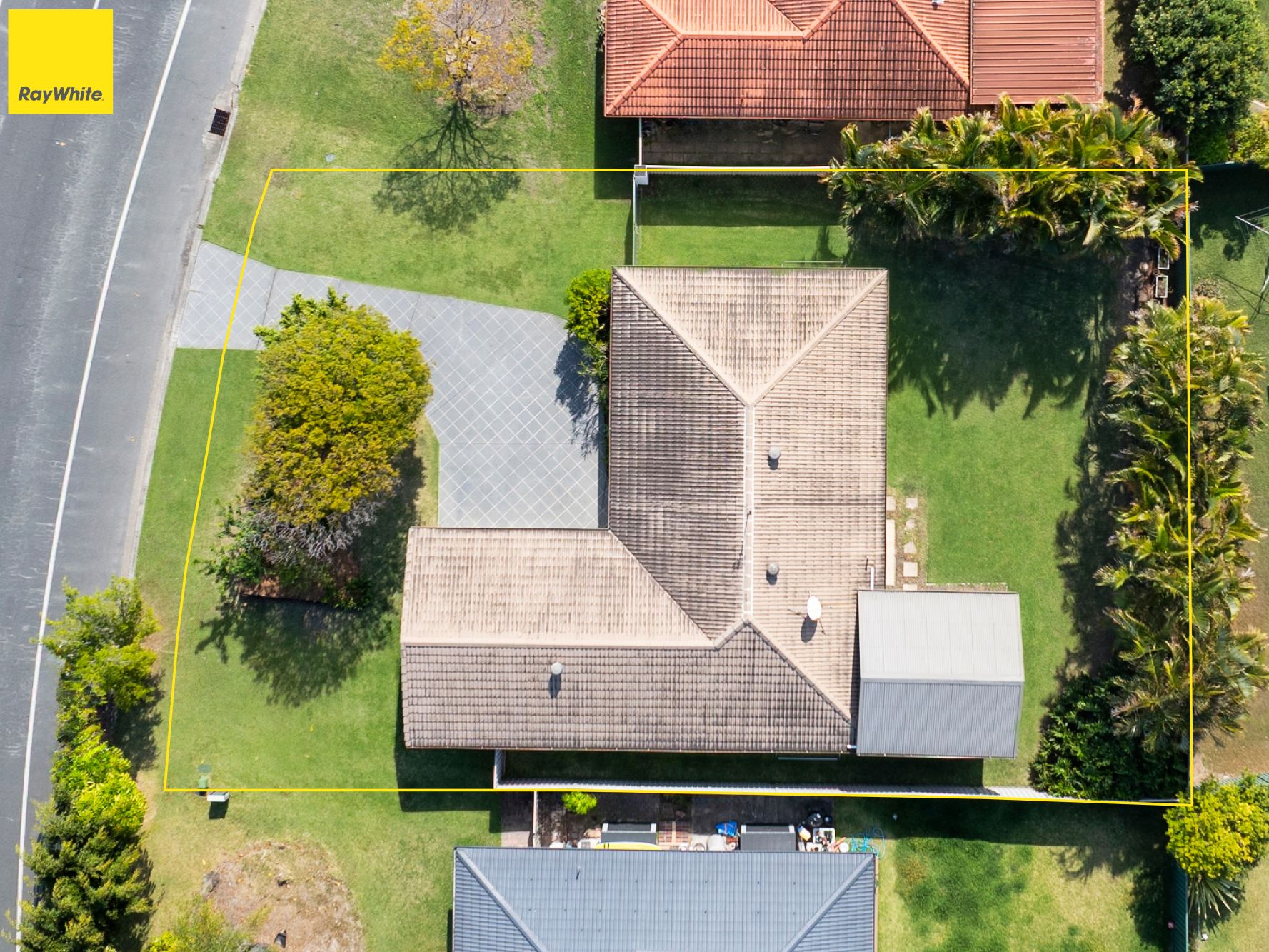 14 Treeview Drive, Burleigh Waters, QLD 4220