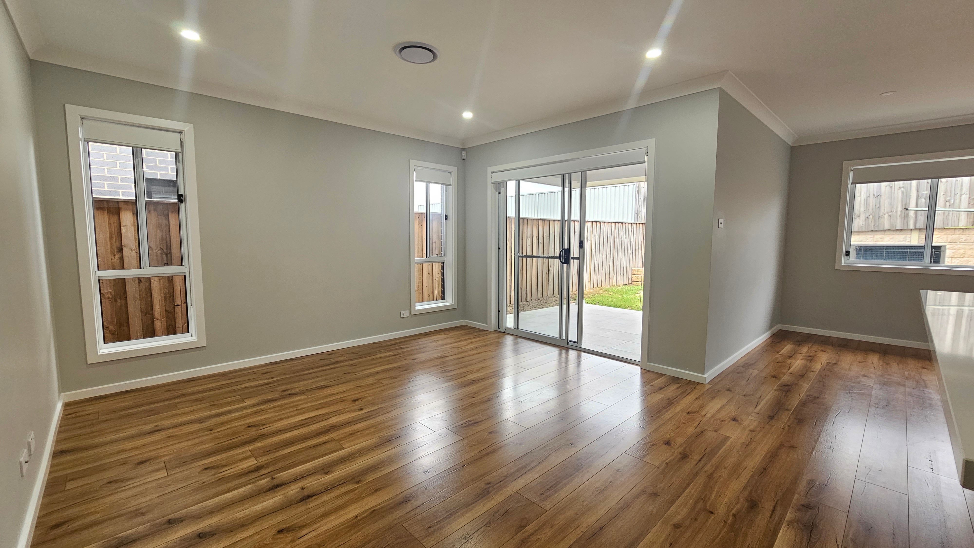 8 BAT Street, Box Hill, NSW 2765