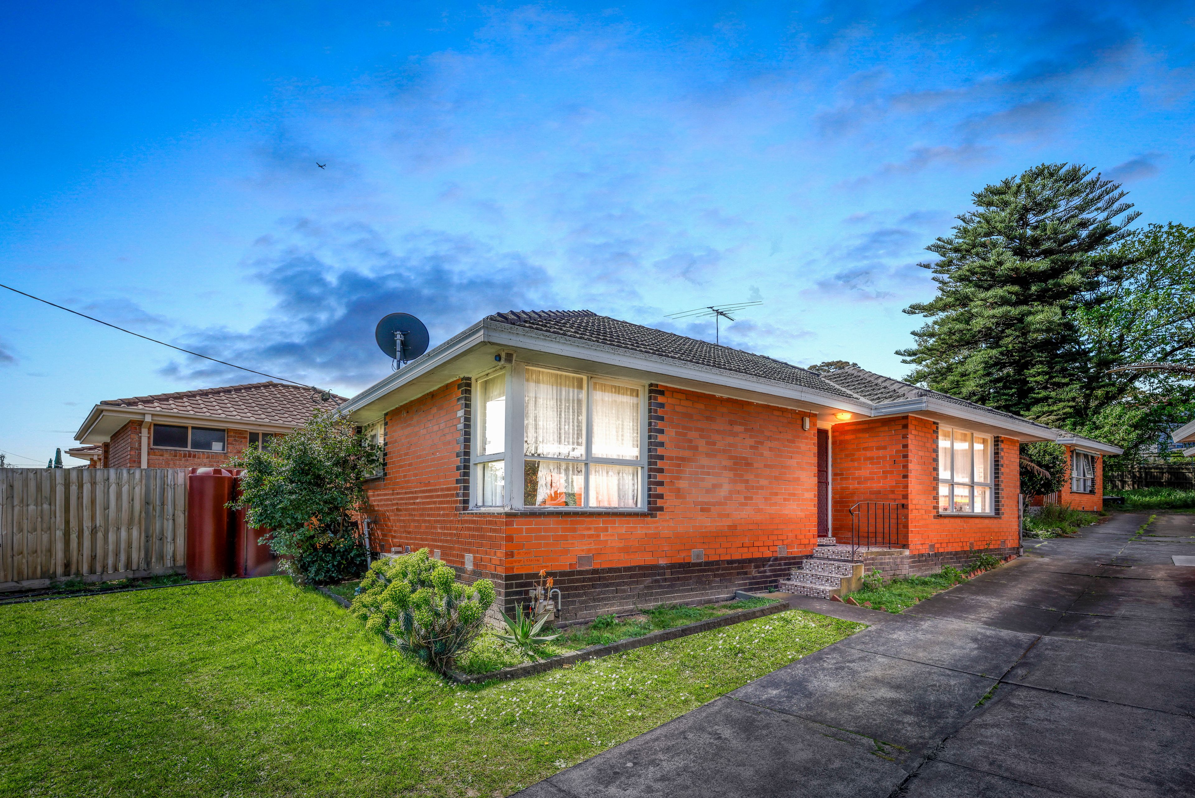 77-79 Kelvinside Road, Noble Park VIC 3174