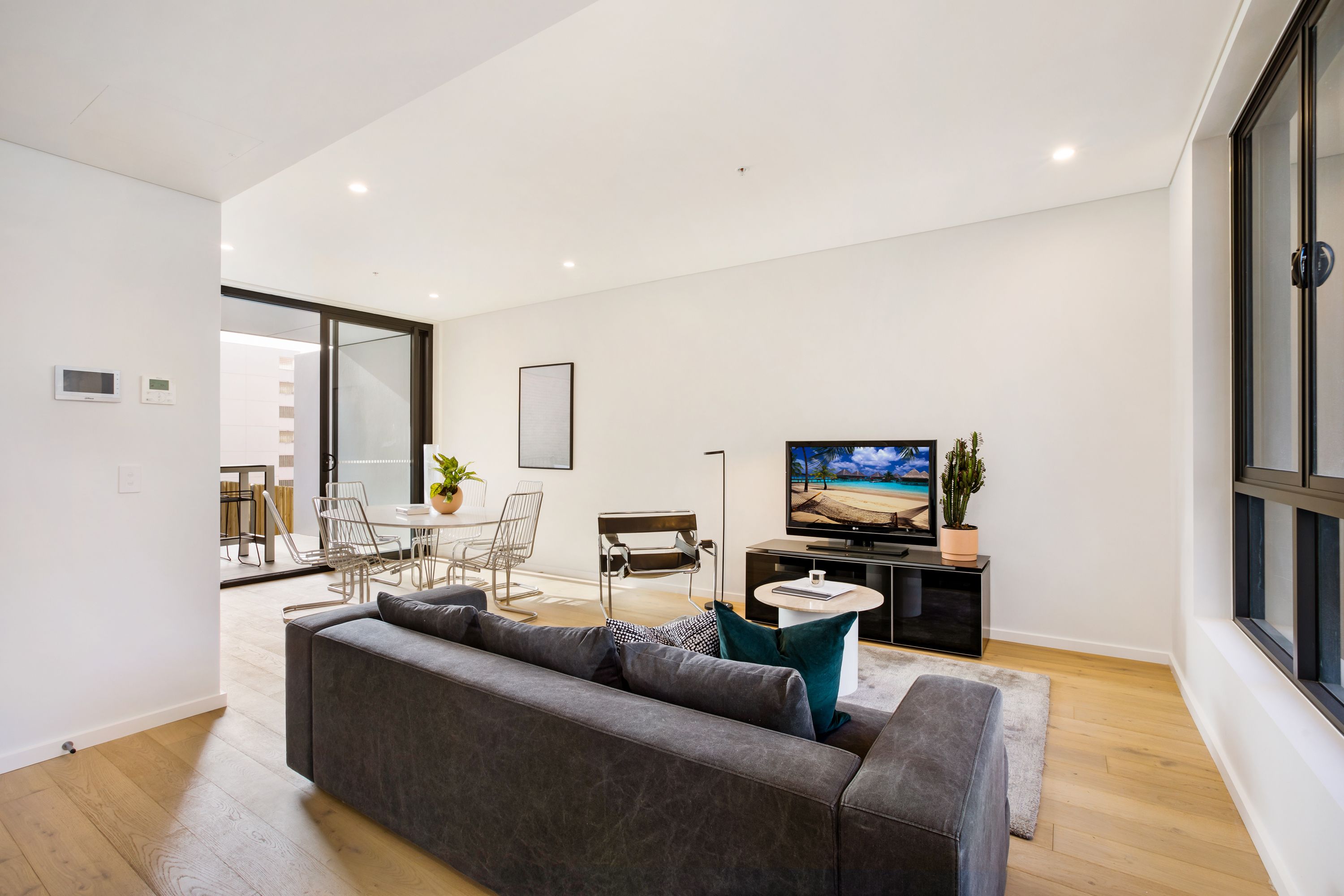 BG.03/19-21 Eve Street — photo 3 of 9