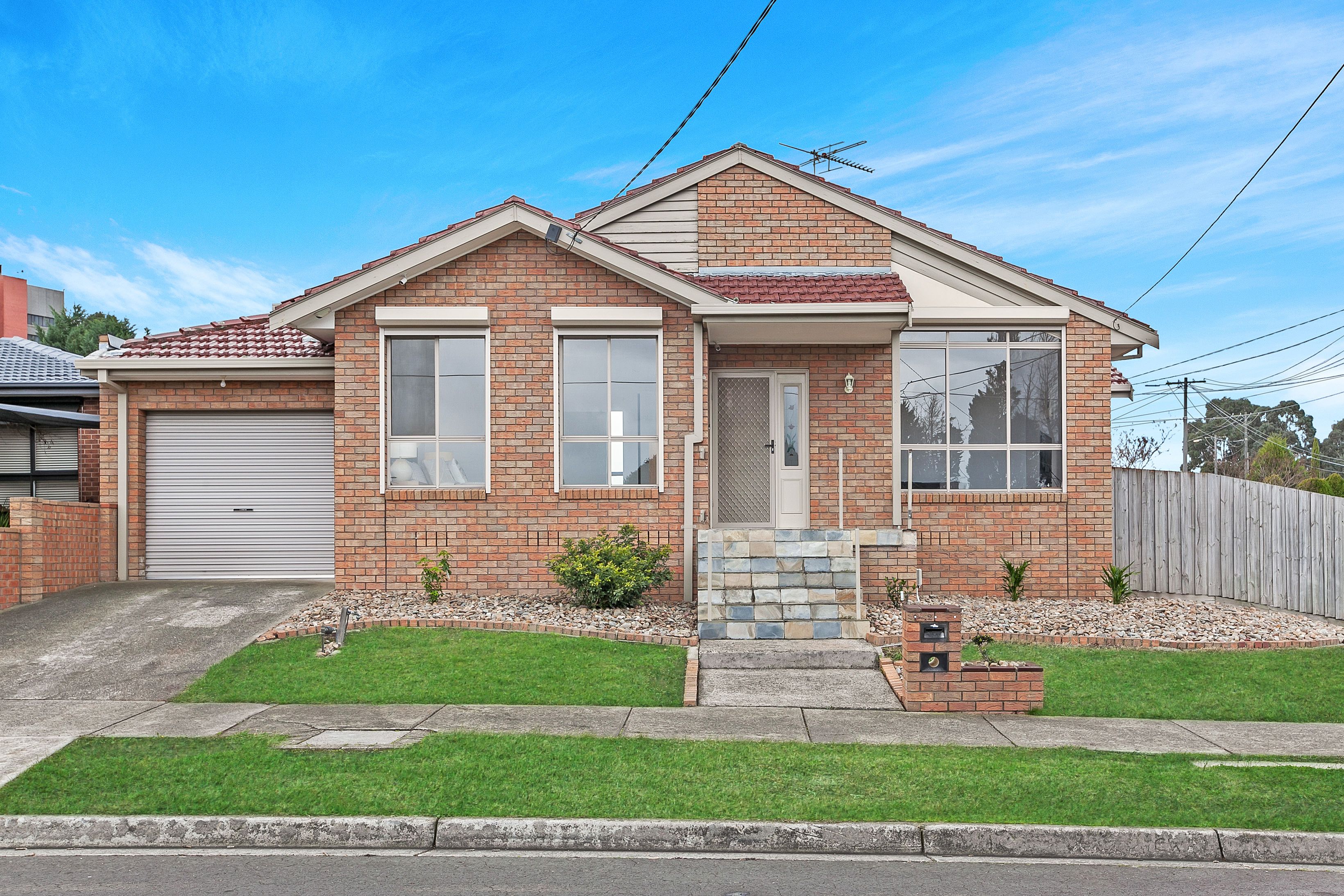 42 Carbeen Drive, Bundoora, VIC 3083