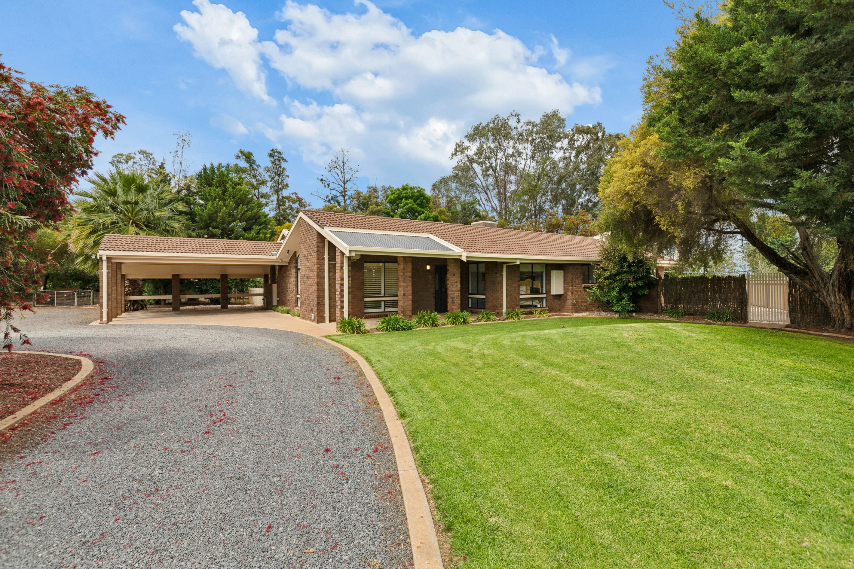 5 Tireel Drive, Nichols Point, VIC 3501
