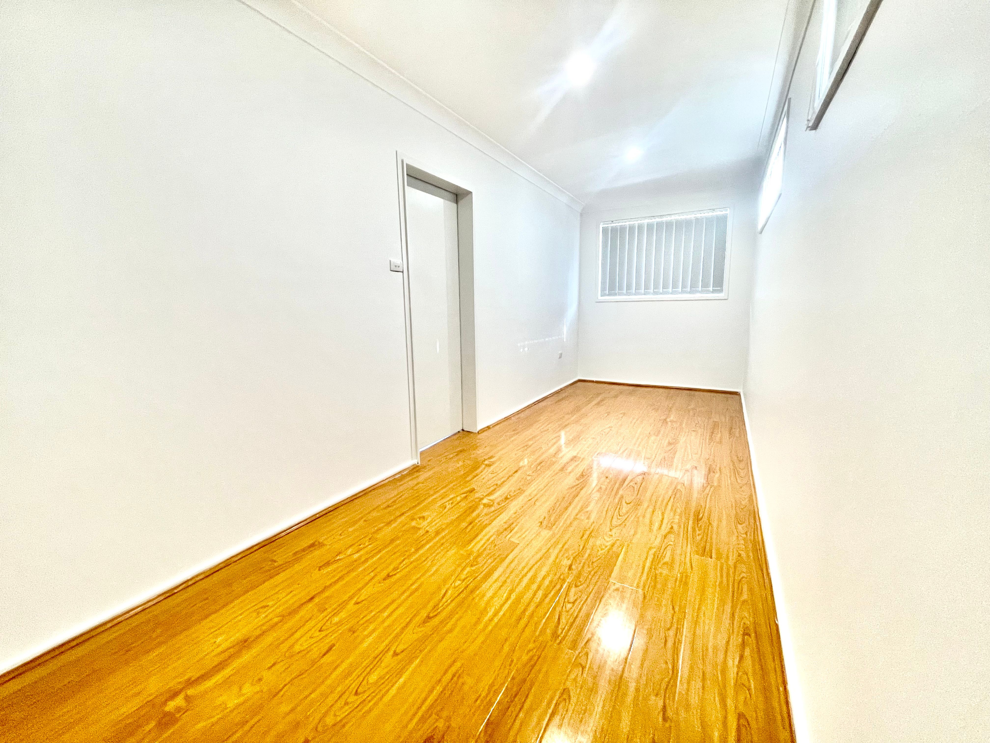17 Aberdeen Road — photo 7 of 10