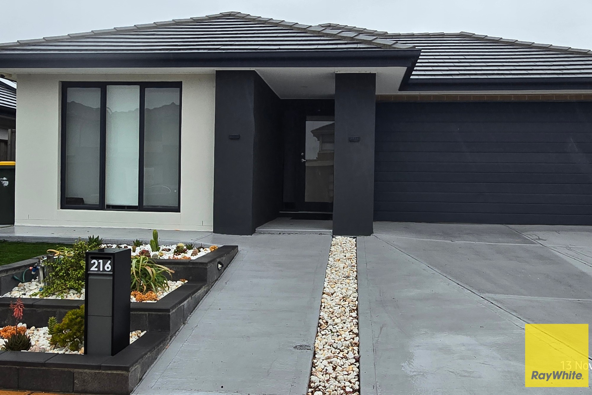 216 Sanctuary Lakes South Boulevard, Point Cook, VIC 3030