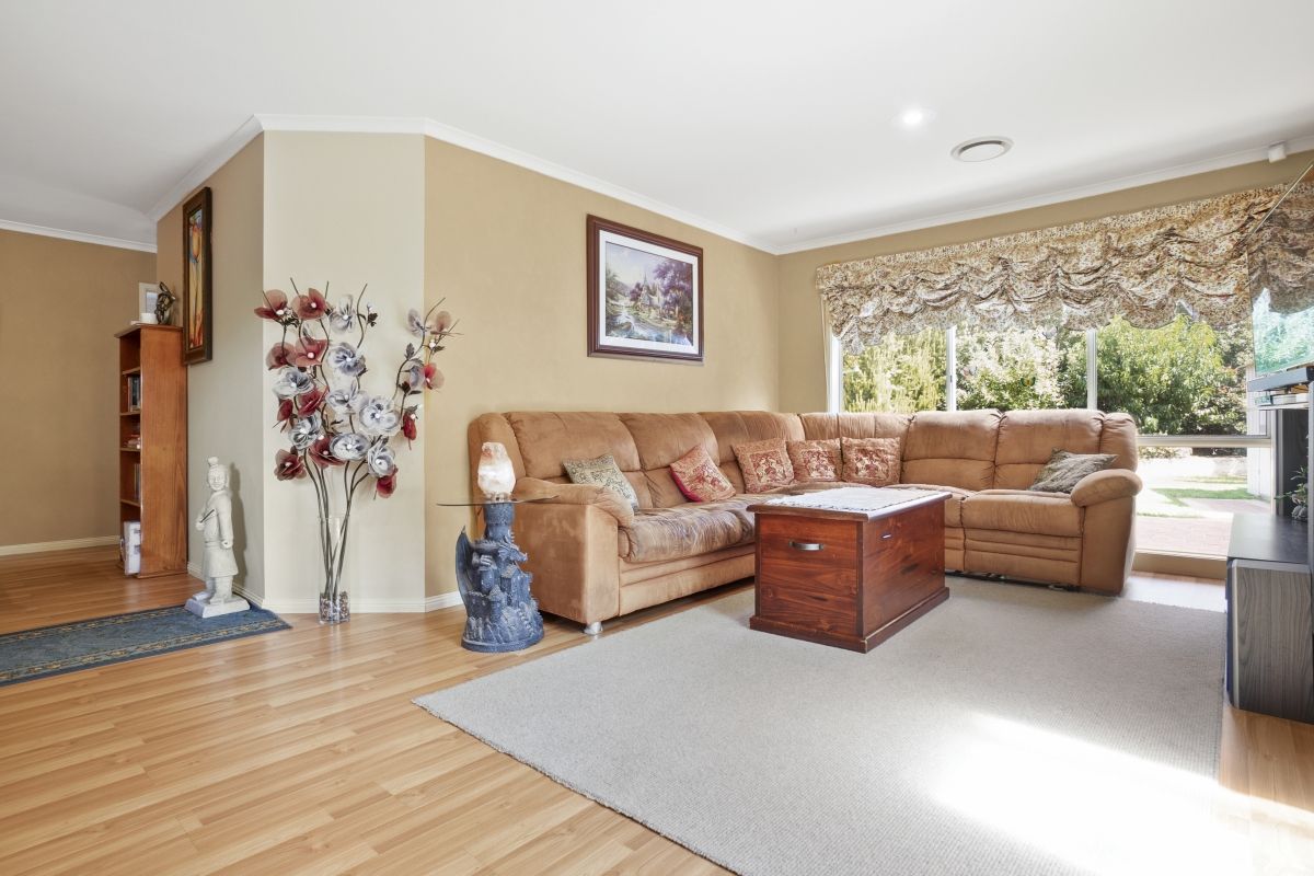 77 Wilmington Avenue, Hoppers Crossing, VIC 3029