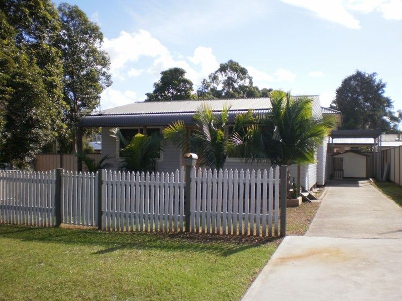 22 Watson Street, Oak Flats NSW 2529