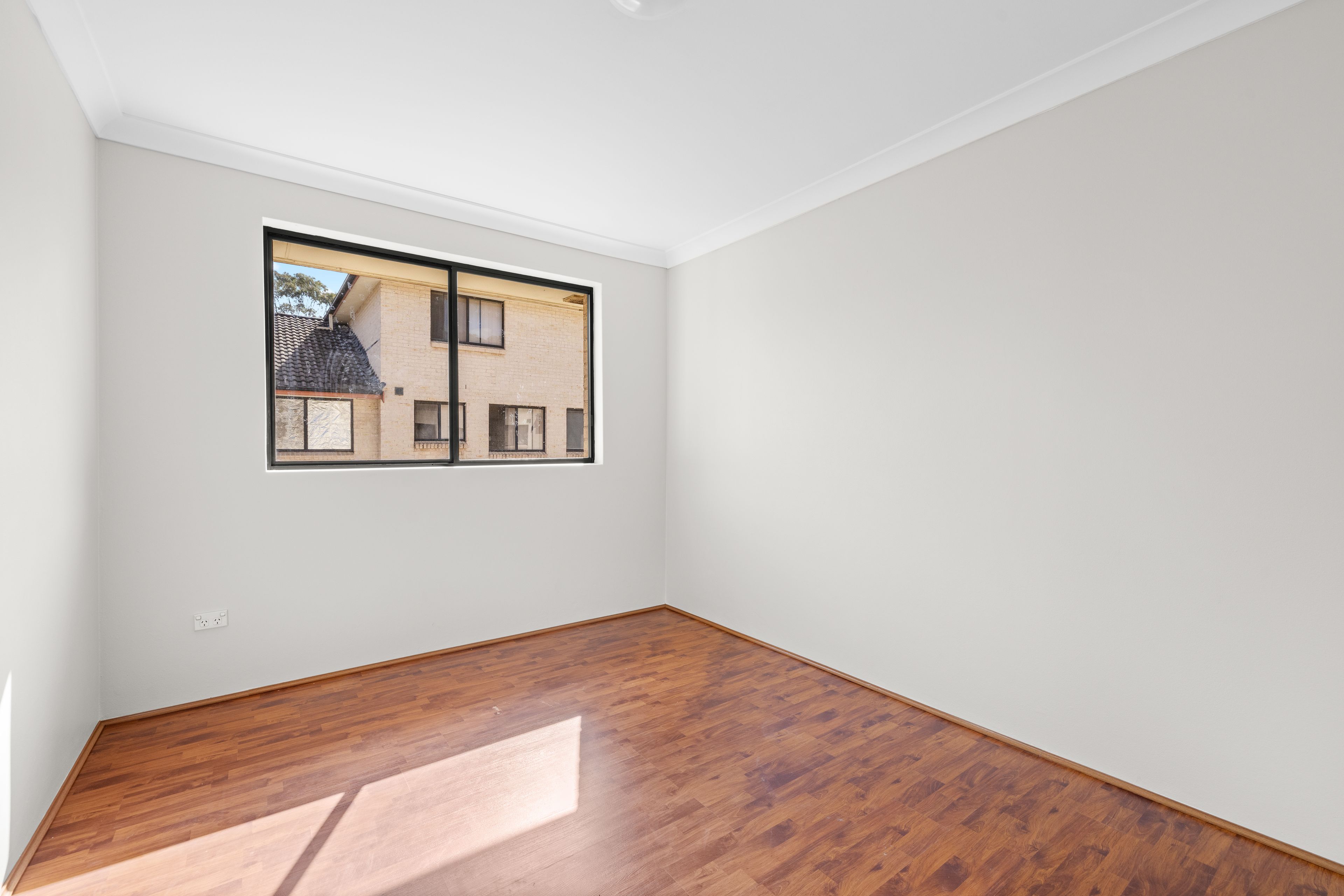 21/48-52 Neil Street — photo 9 of 12