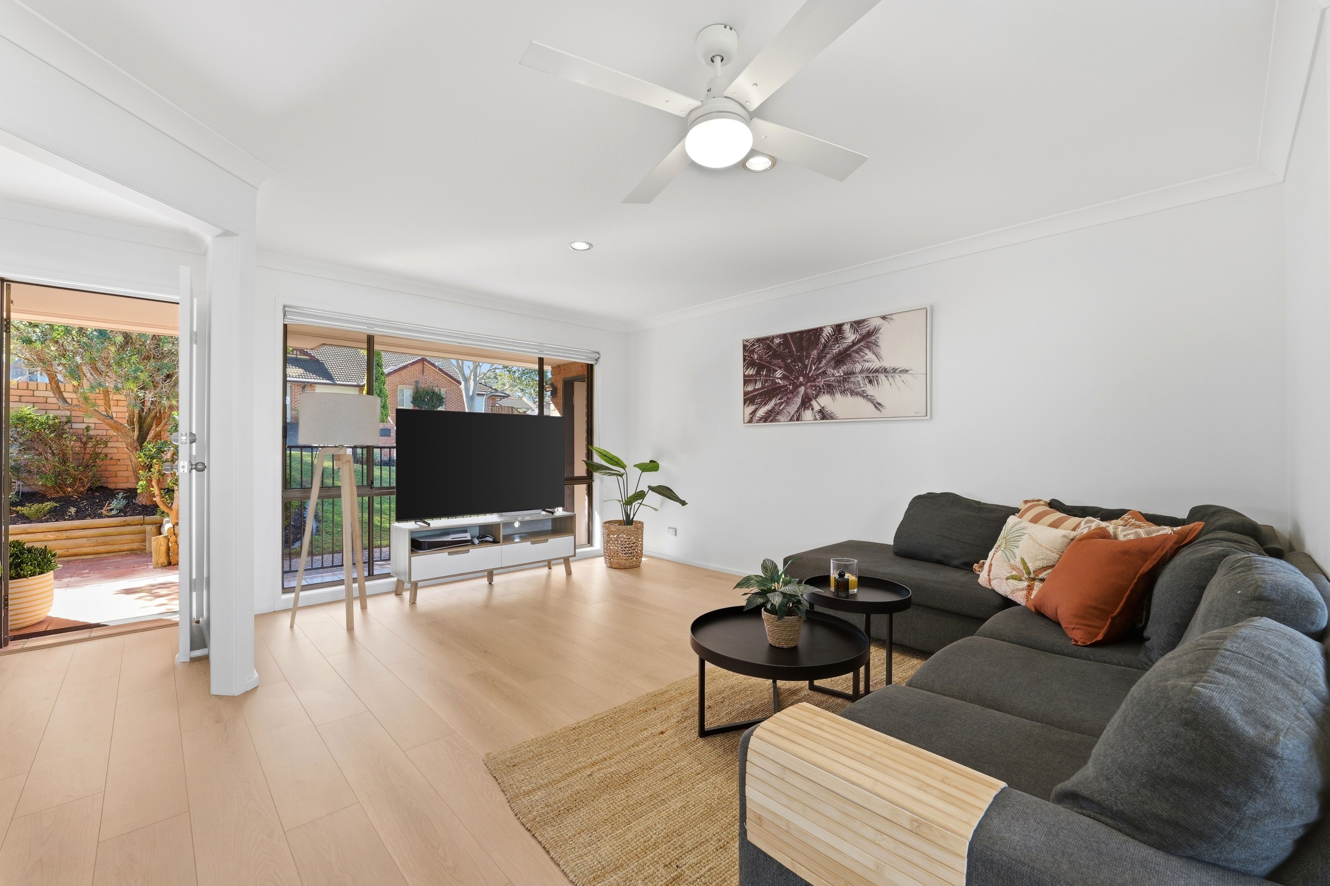 1/2 Robert Place, Bateau Bay, NSW 2261