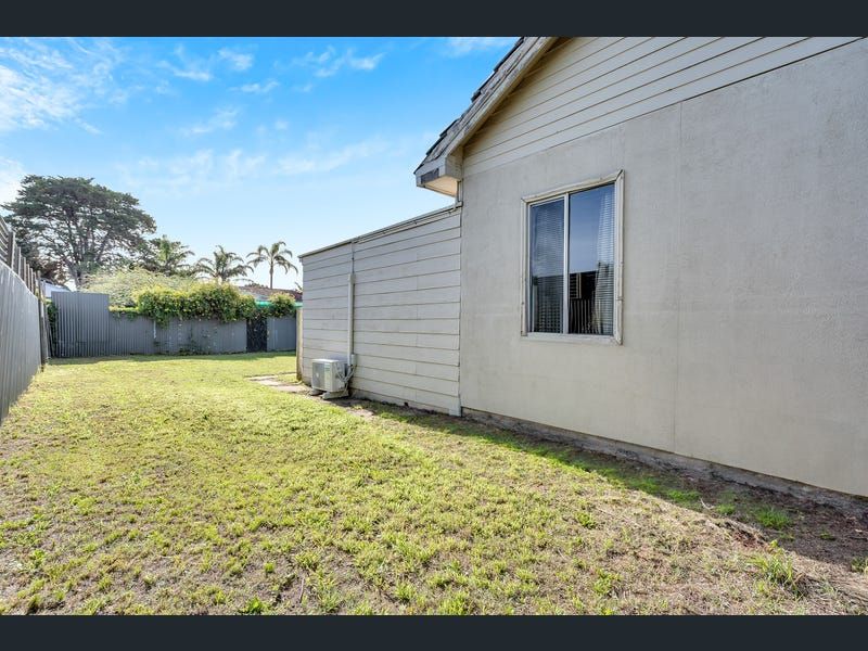 17 Nyora Crescent — photo 30 of 30