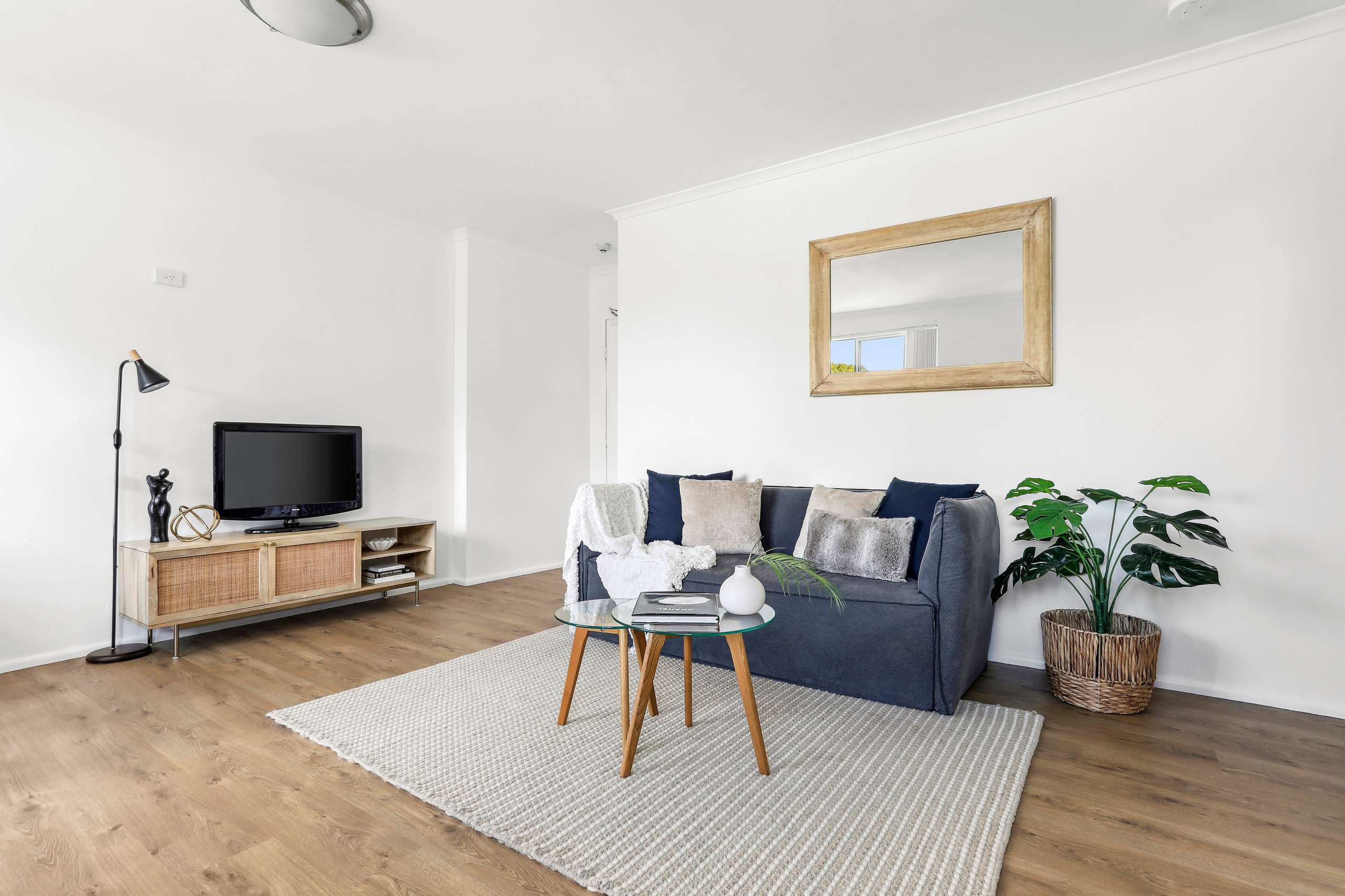 35 679 Bourke Street Surry Hills NSW 2010 Sold Apartment Ray 35-679-bourke-street-surry-hills-nsw-2010-sold-apartment-ray