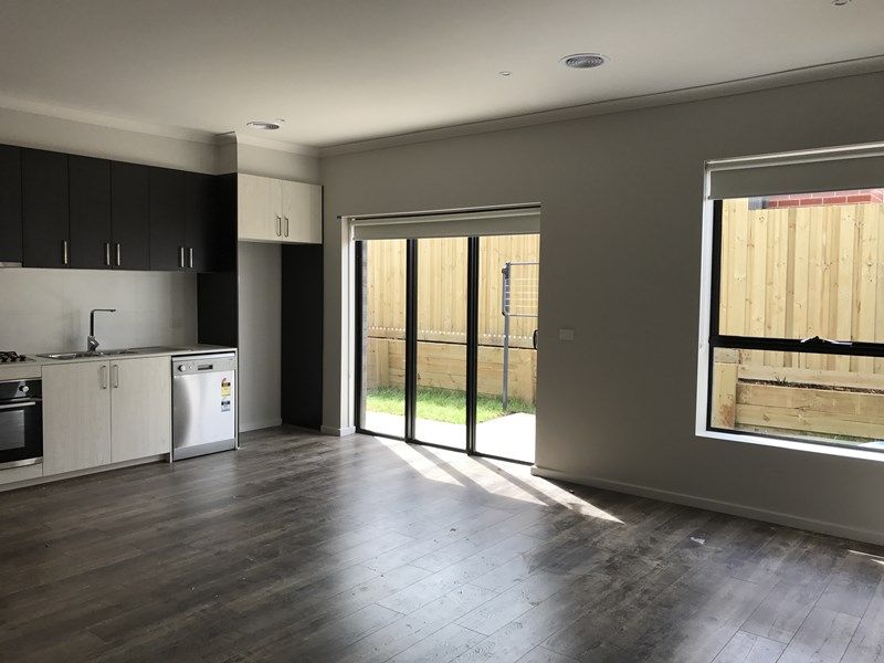 2/12 Kulana La, Tarneit, VIC 3029