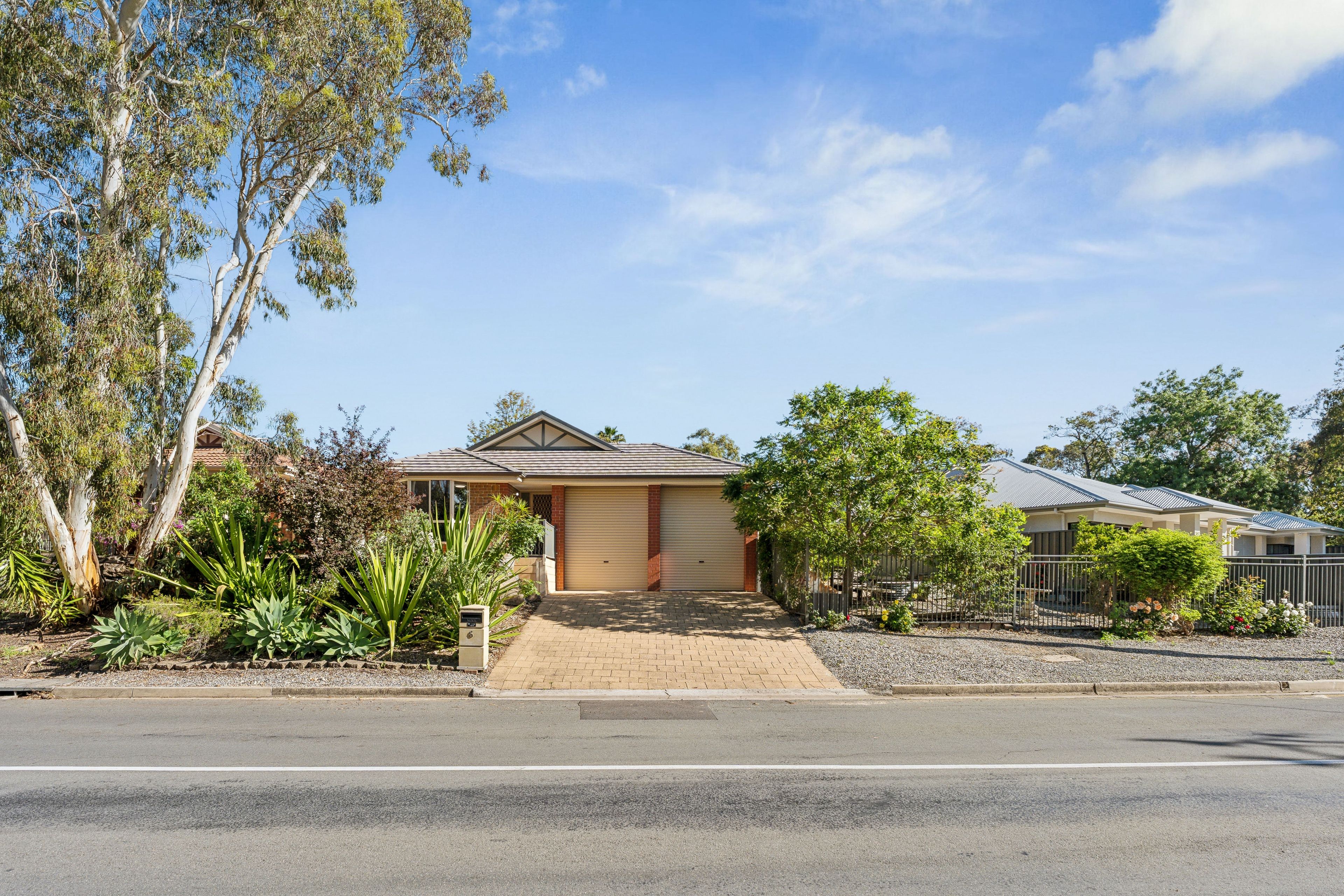 6 York Drive , Flagstaff Hill SA 5159