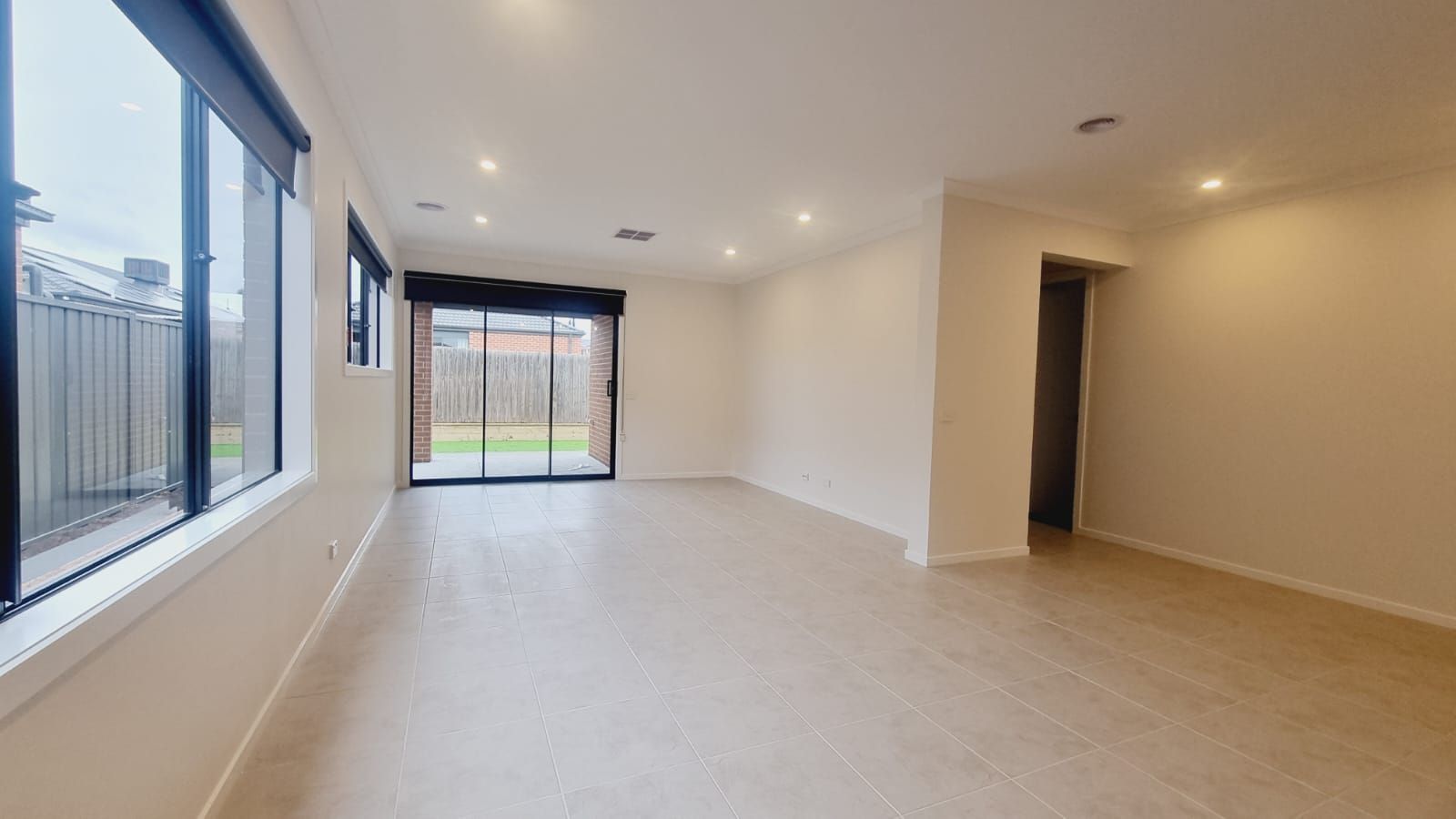 6 Pintail Drive, Melton South, VIC 3338