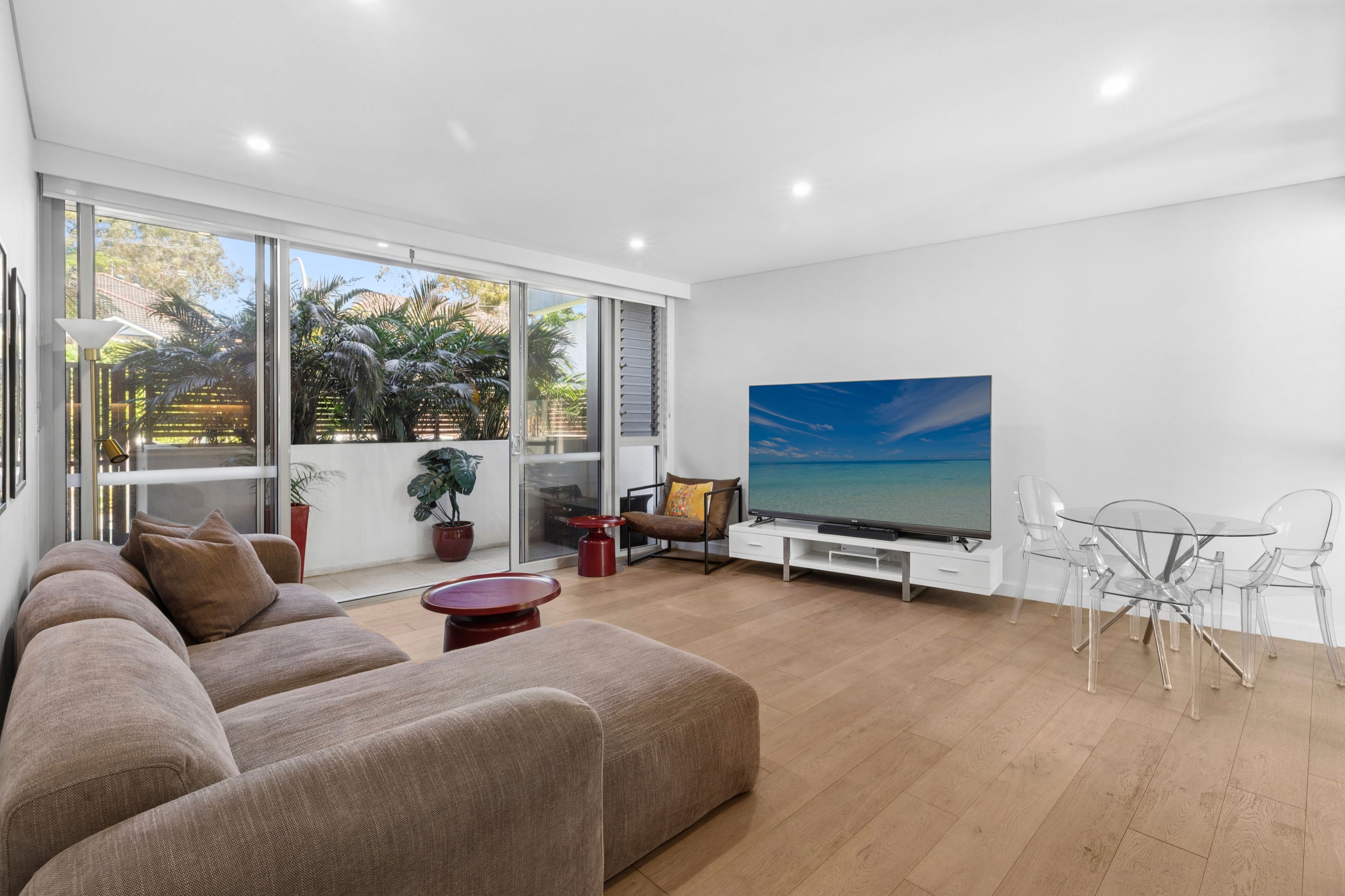 101/7 Dianella Street — photo 4 of 11