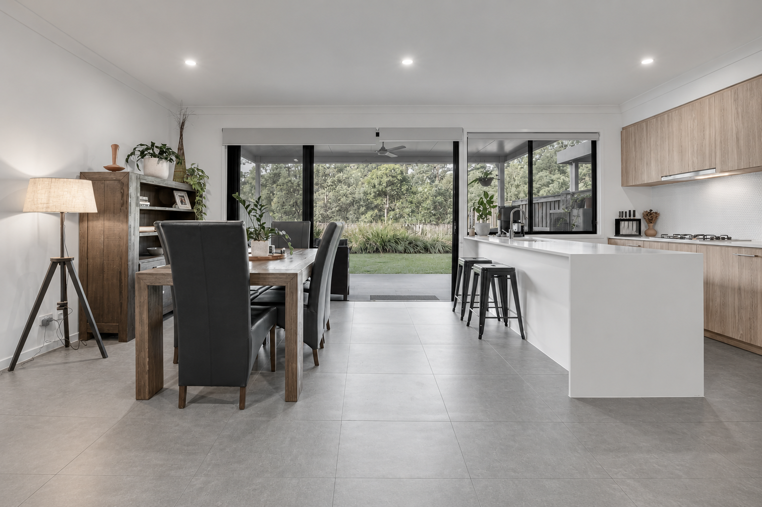29/28 BONOGIN Road — photo 2 of 25
