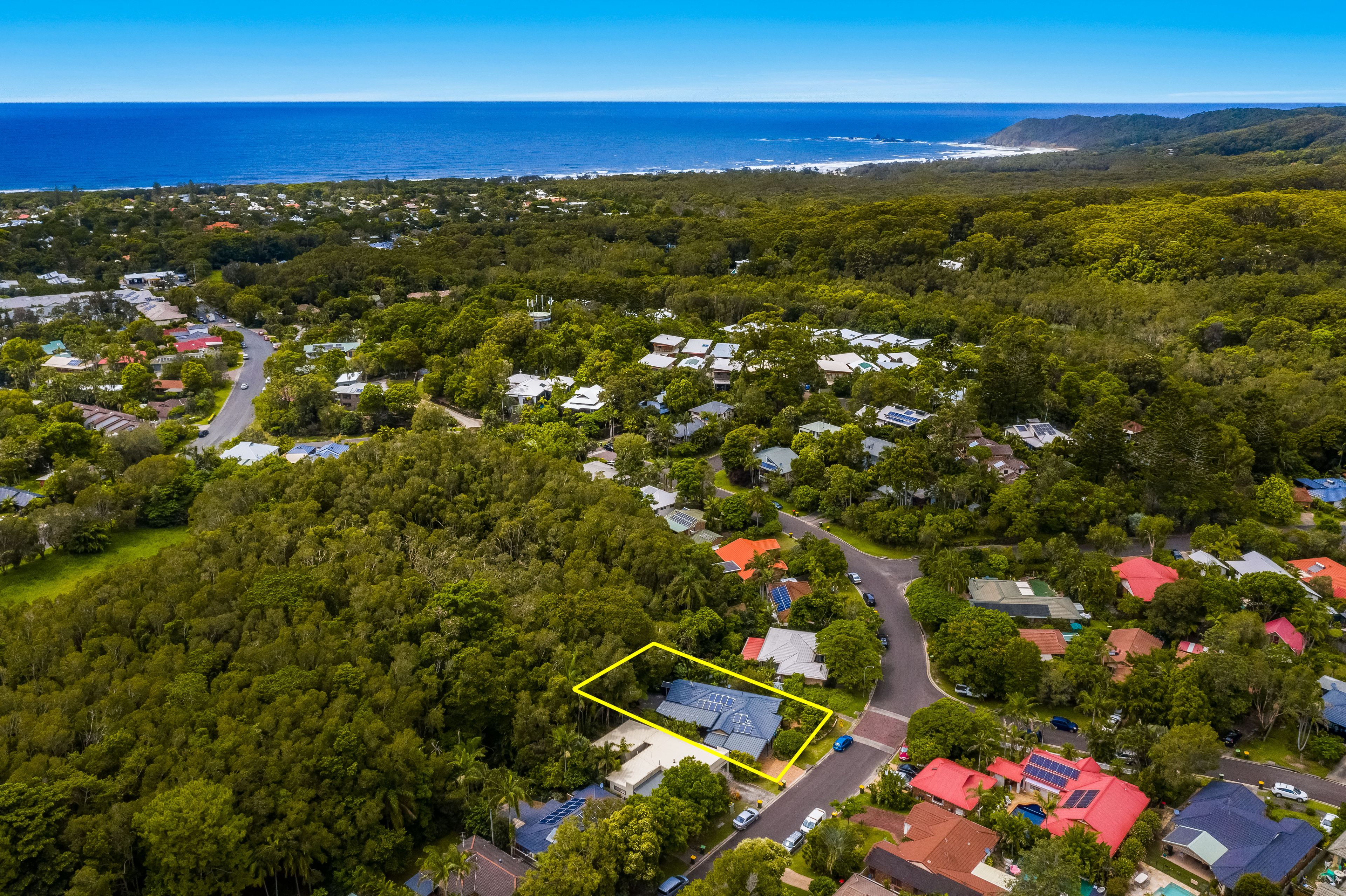 24 Bottlebrush Crescent, Suffolk Park NSW 2481