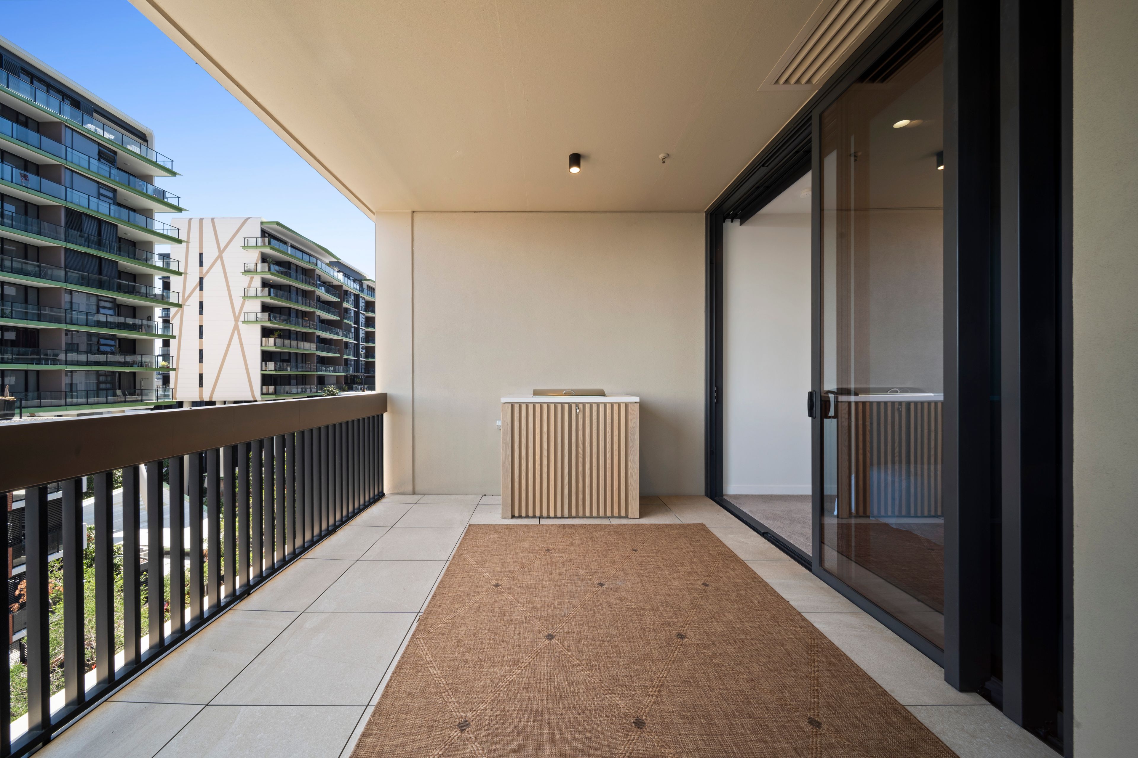 301/20 Edmondstone Street — photo 15 of 30