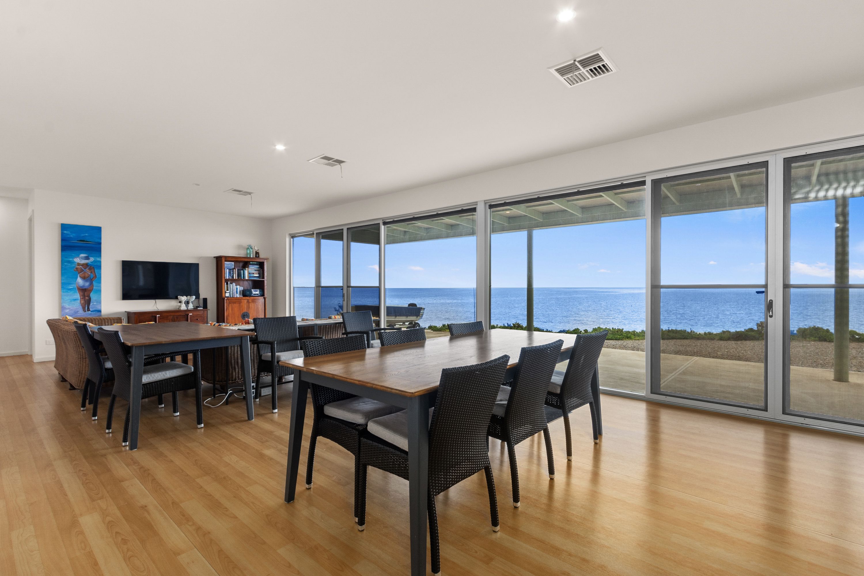 128 North Coast Road — photo 9 of 30