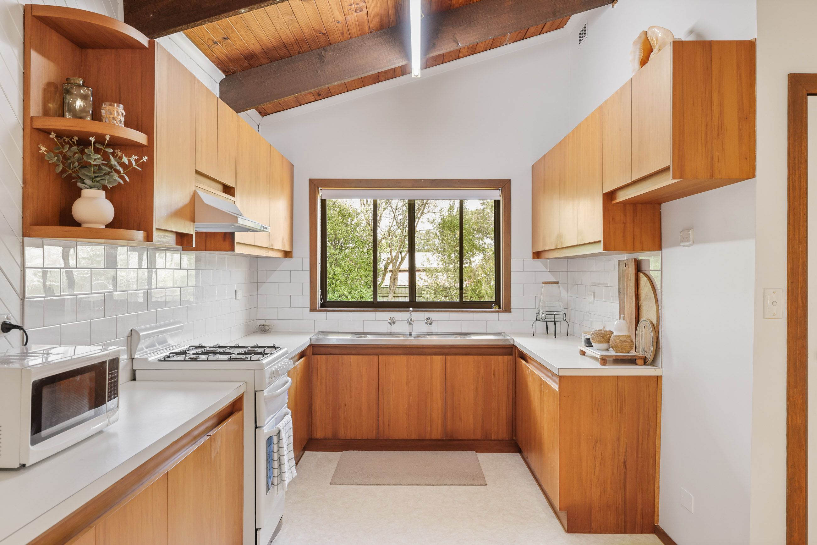 43 Anderson Road — photo 4 of 14