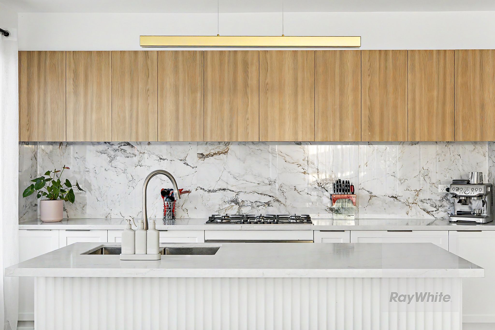 4/4 Berringa Court — photo from Ray White Bundoora