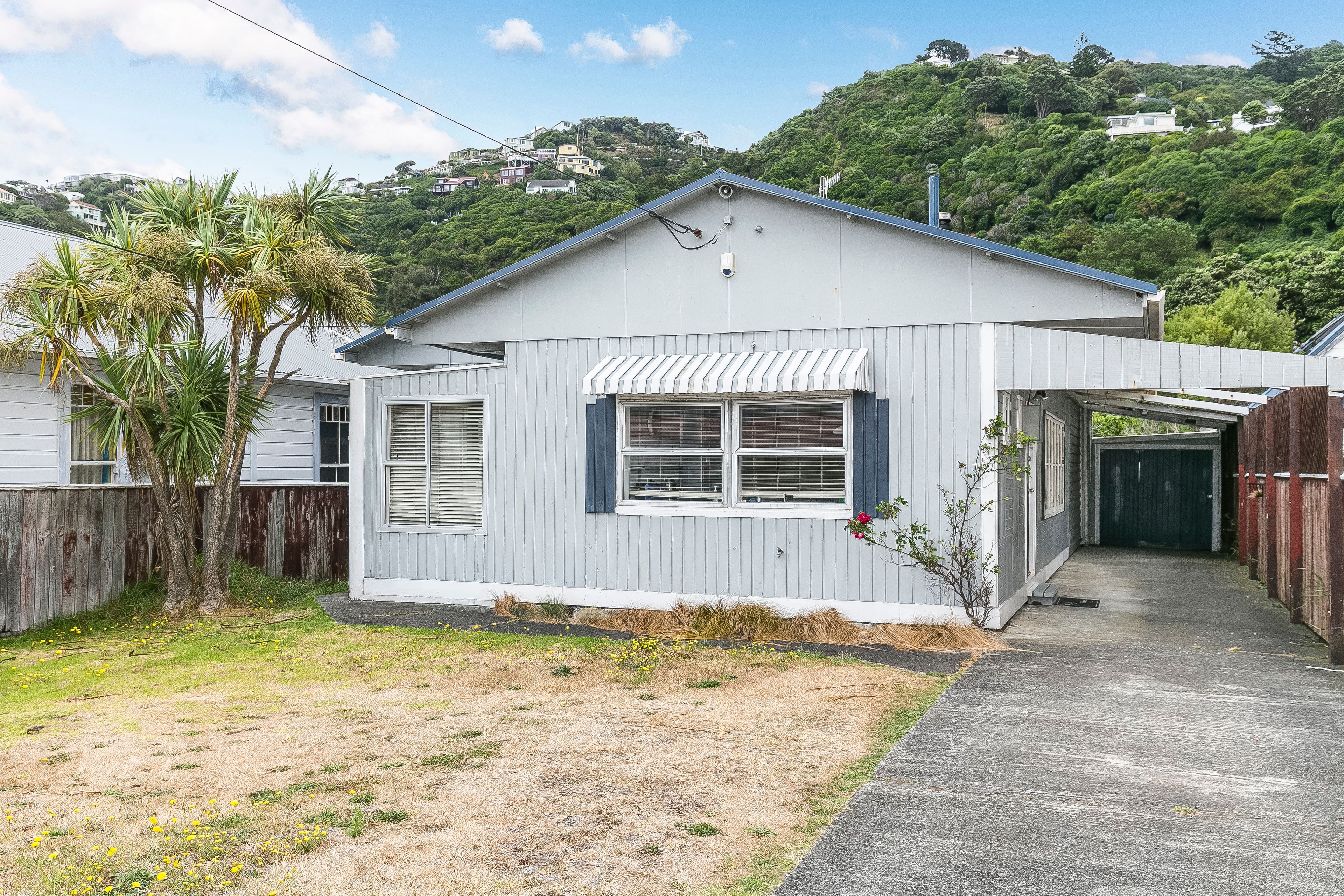 166 Queens Drive, Lyall Bay, Wellington City