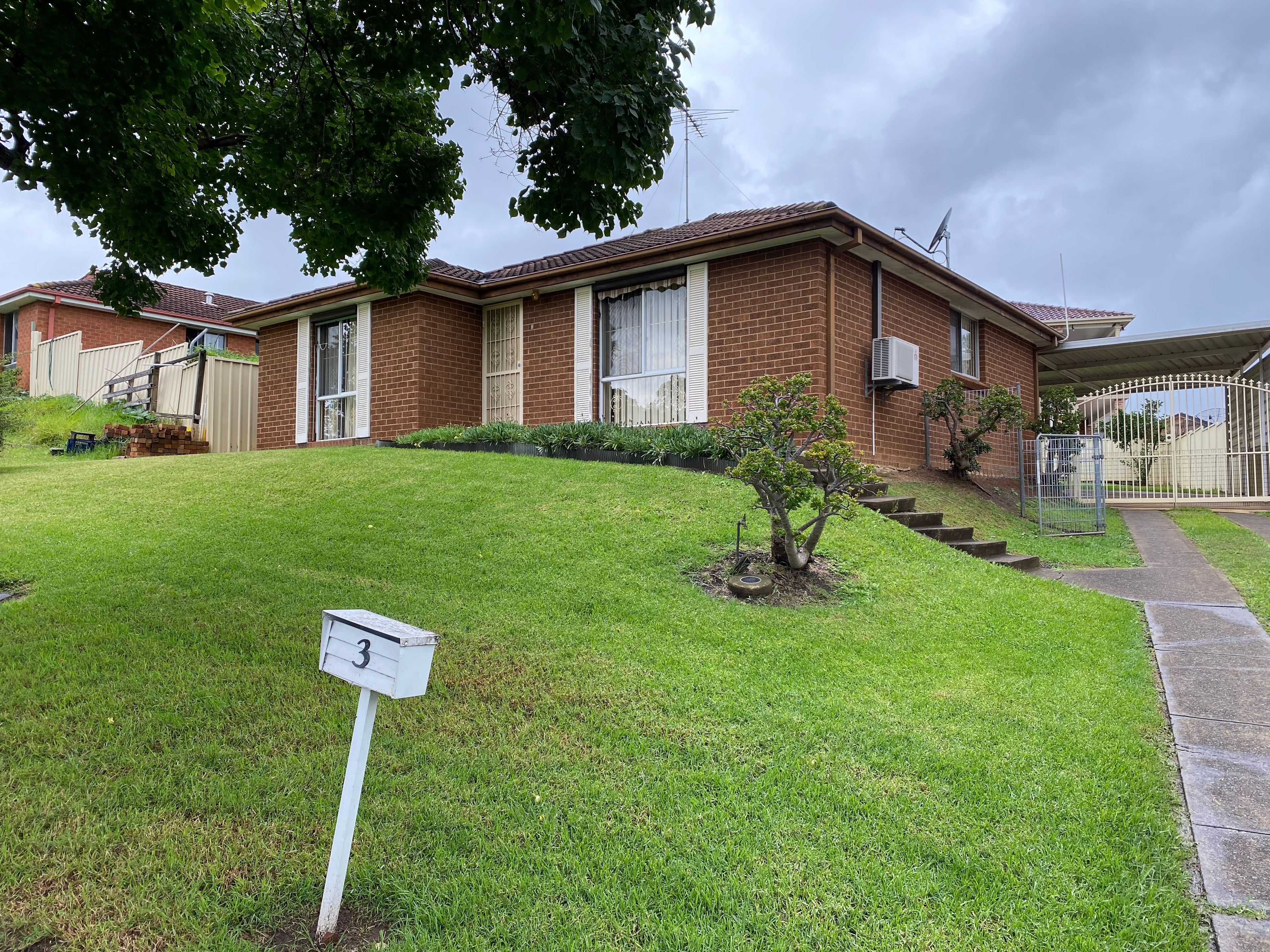 3 Sawell Street, Bossley Park, NSW 2176