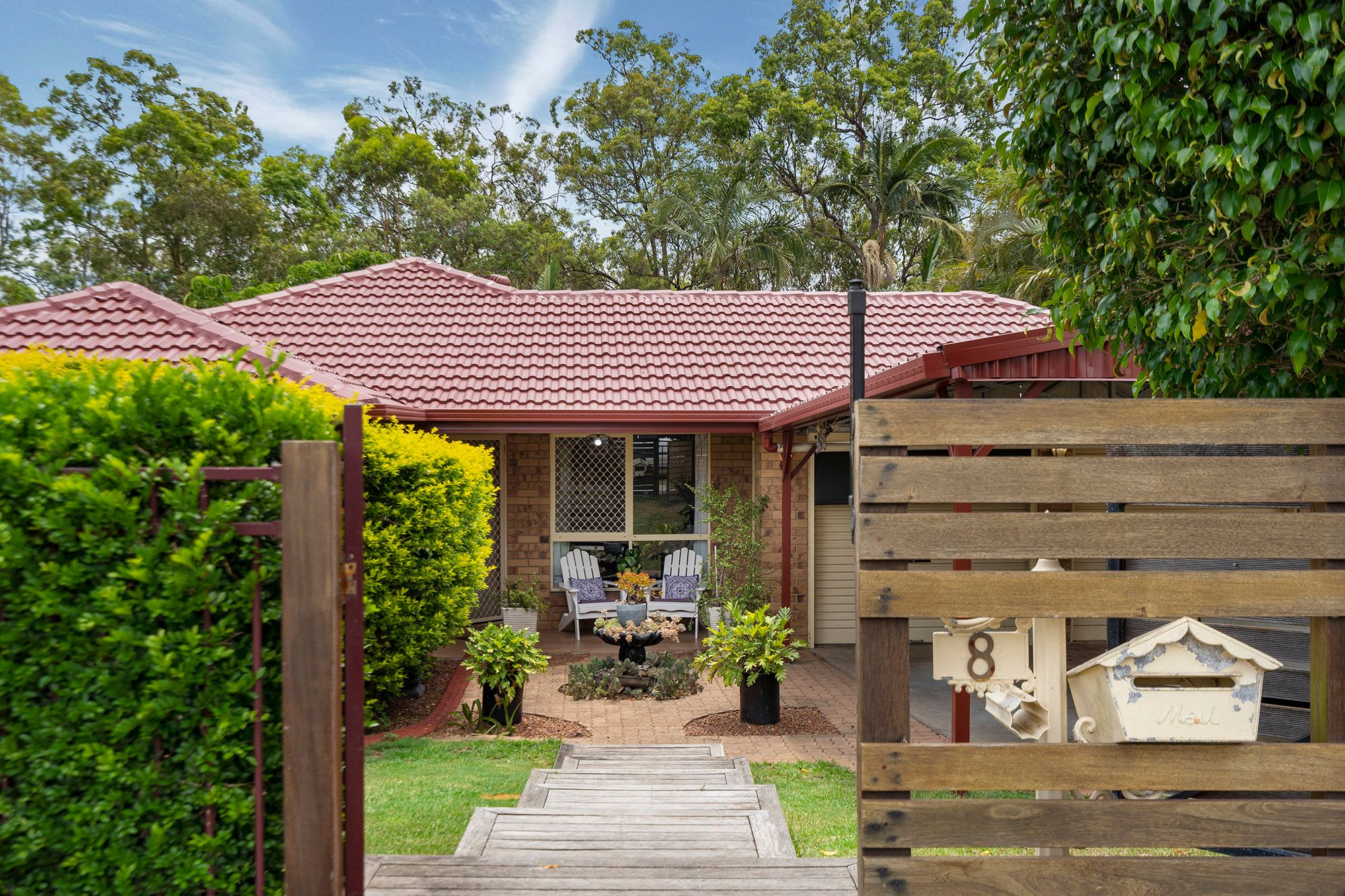 8 Robinson Court, Berrinba, QLD 4117