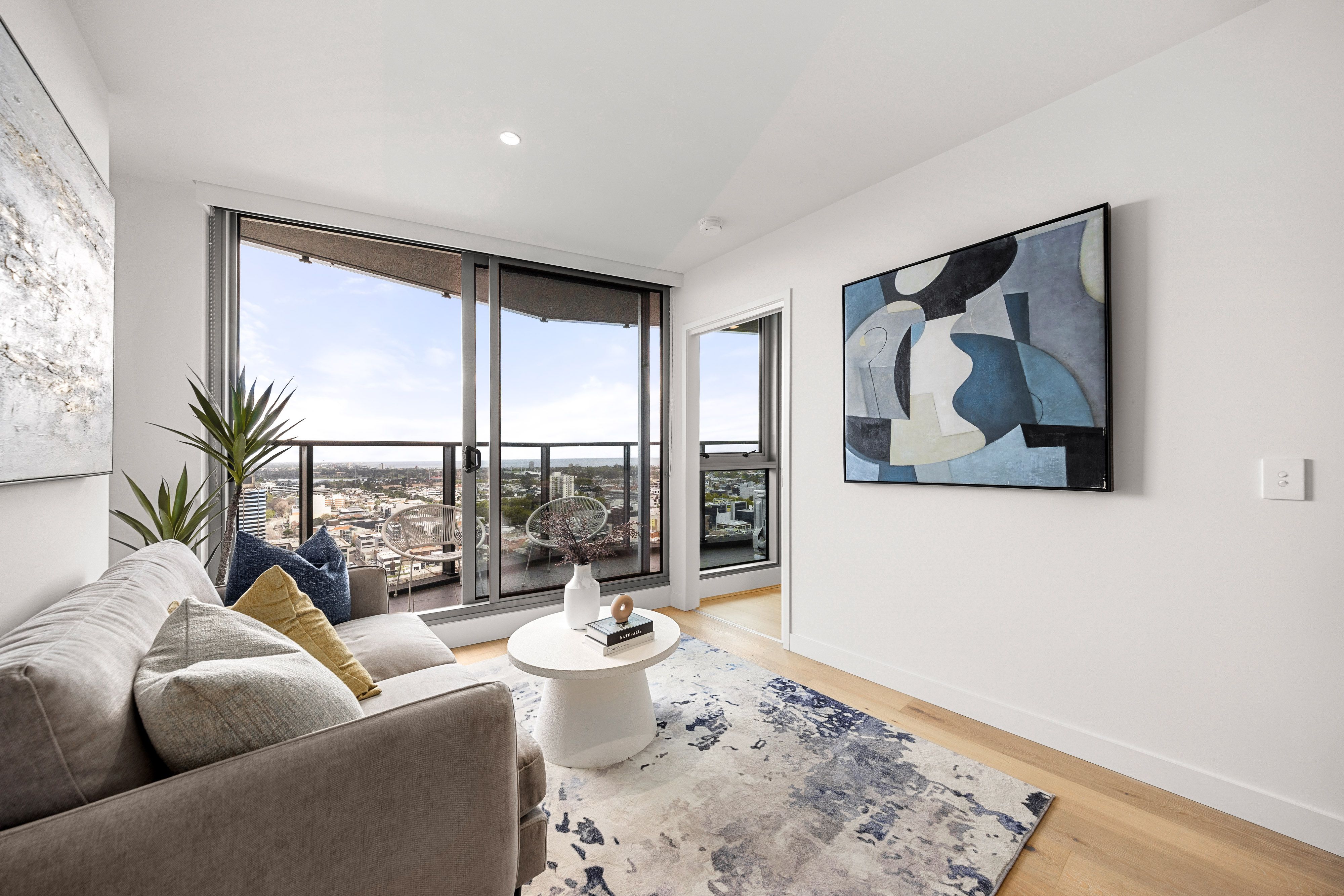 2407E/42 Balston Street — photo 6 of 17