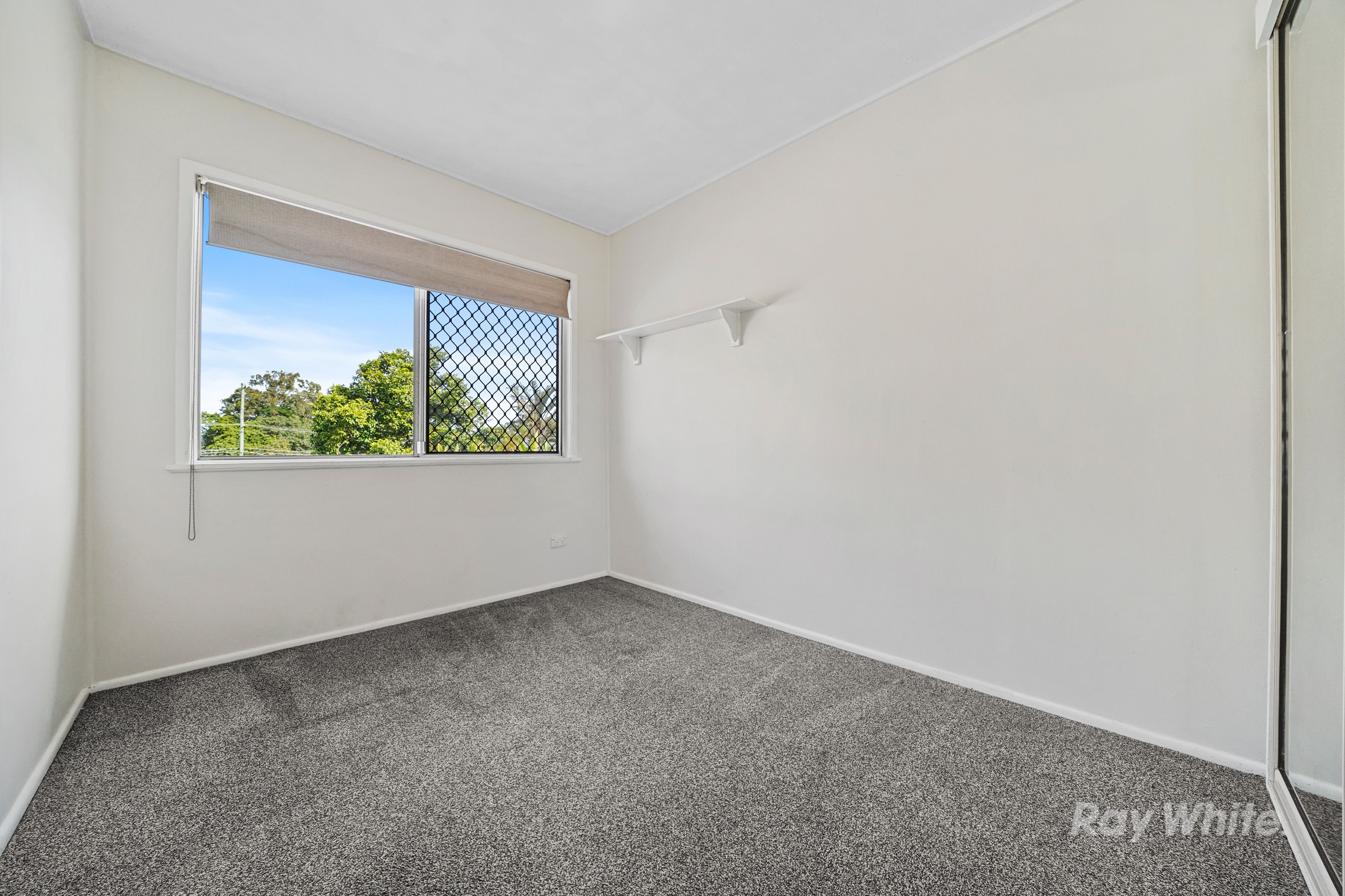 13 Sylvia Street — photo 5 of 14
