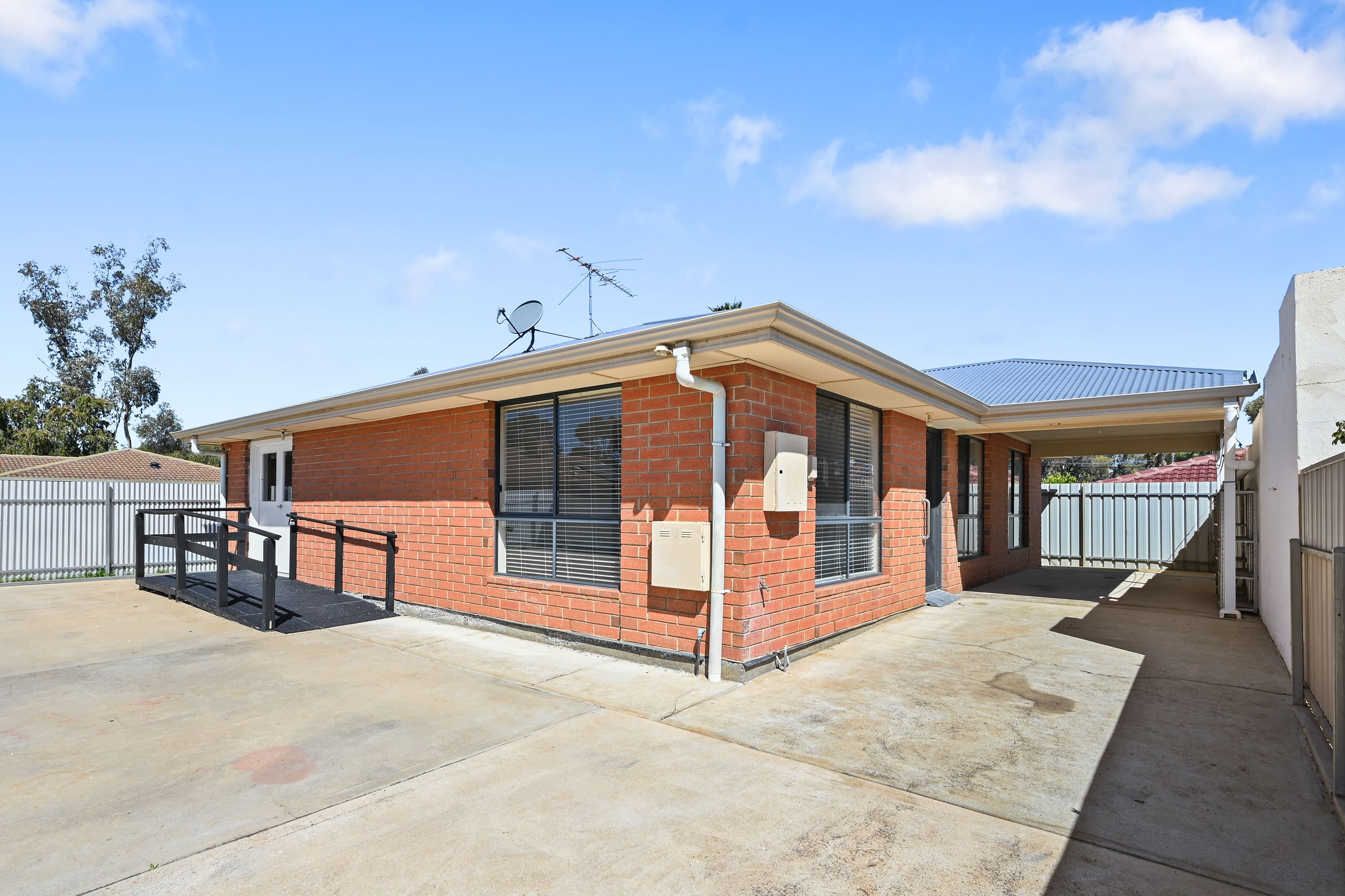 288 & 288A Salisbury Highway — photo 3 of 30