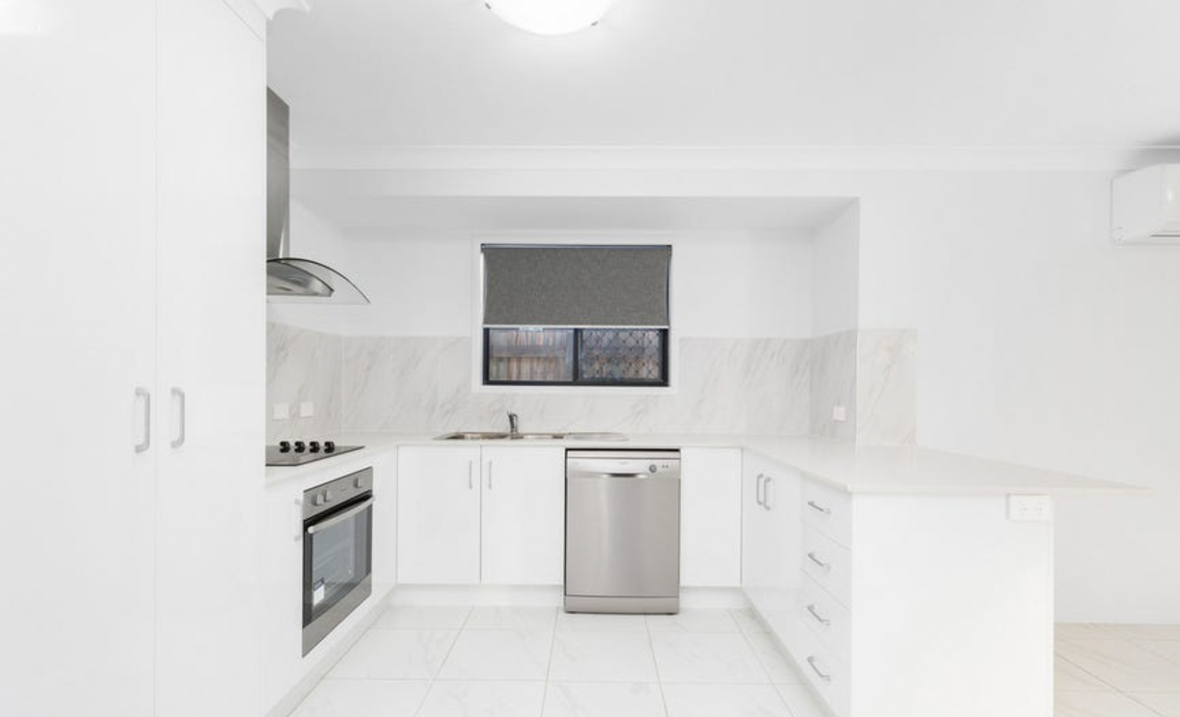 7 Jomarant Place, Kawana, QLD 4701