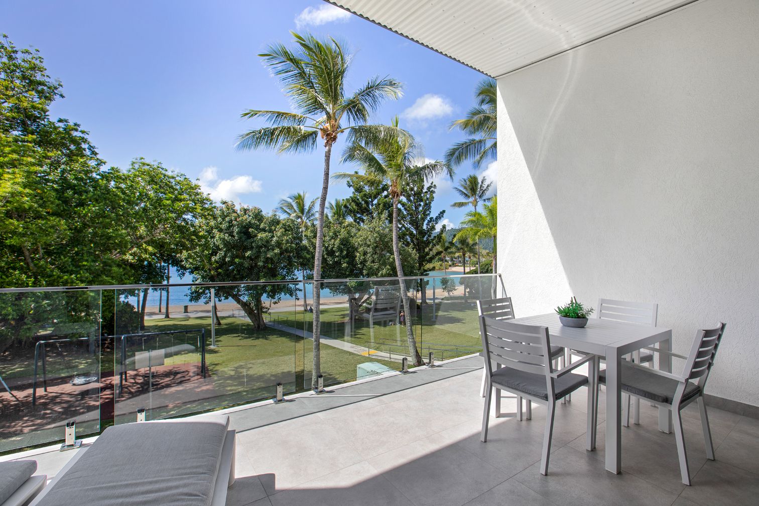 4/287 Shute Harbour Road, Pavilion Arcade — photo from Ray White Whitsunday