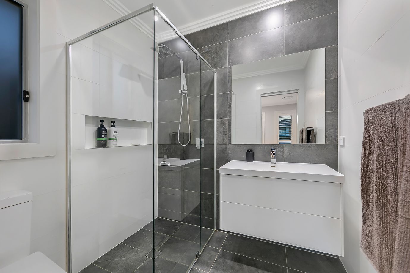 43 Medlock Street — photo 10 of 15