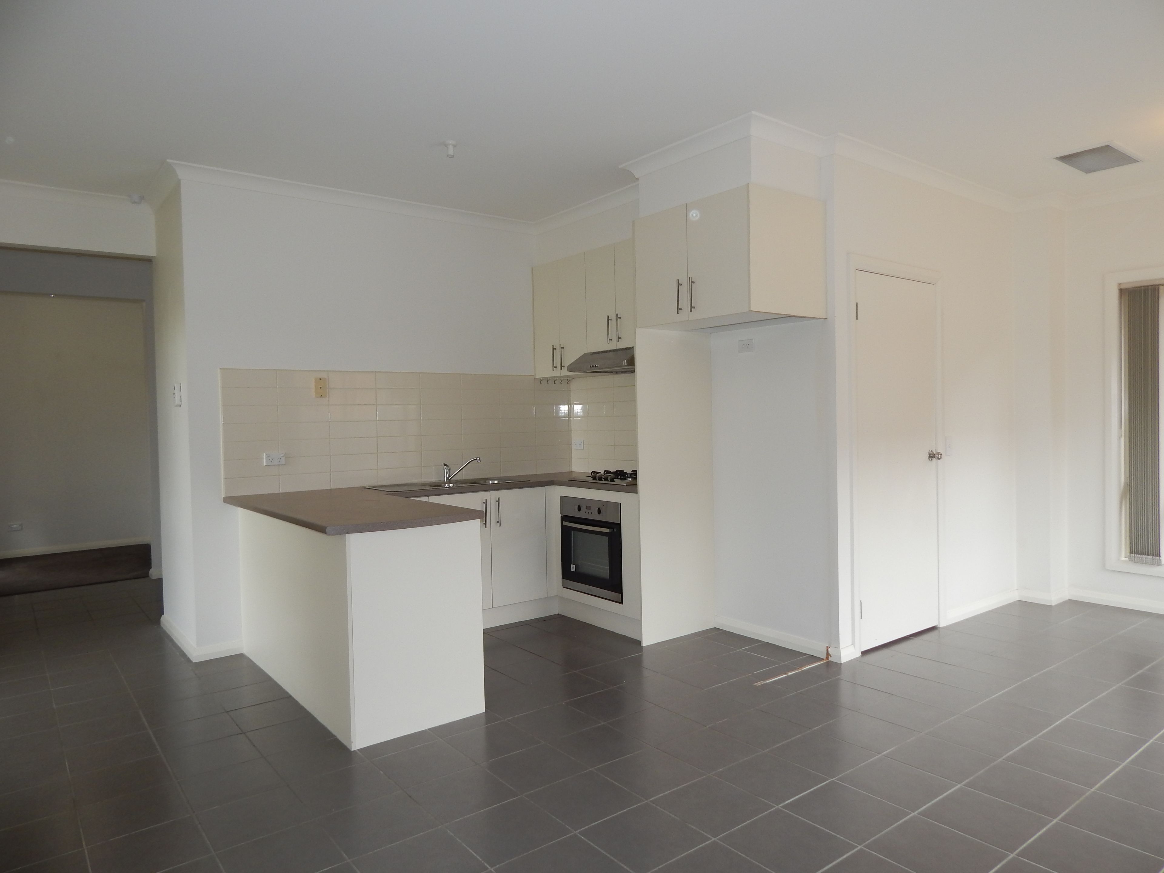 1/4 Pratt Street, Reservoir, VIC 3073