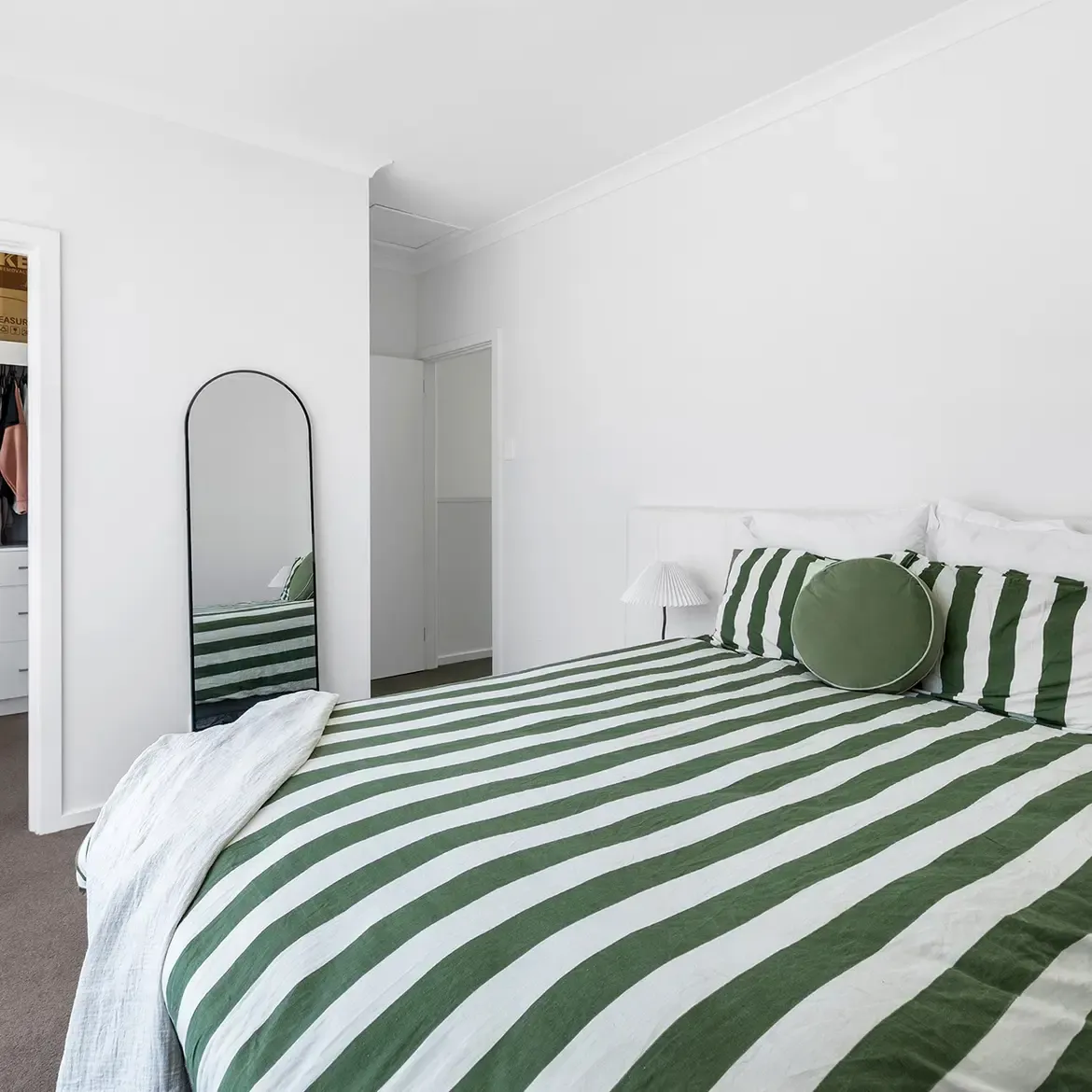 17 Olley Place — photo 9 of 12