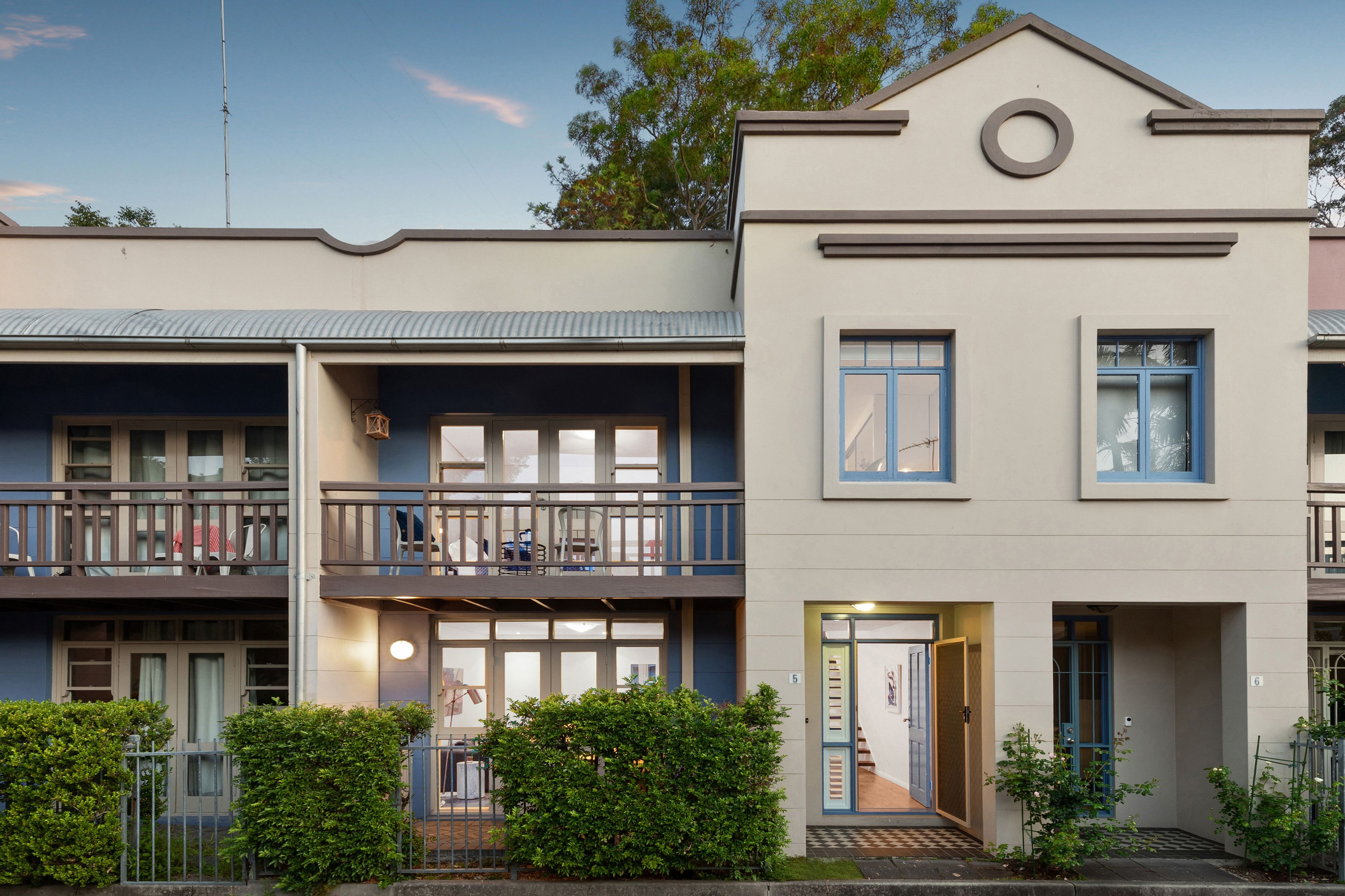 Terrace 5 of 208a St Johns Road, Forest Lodge, NSW 2037