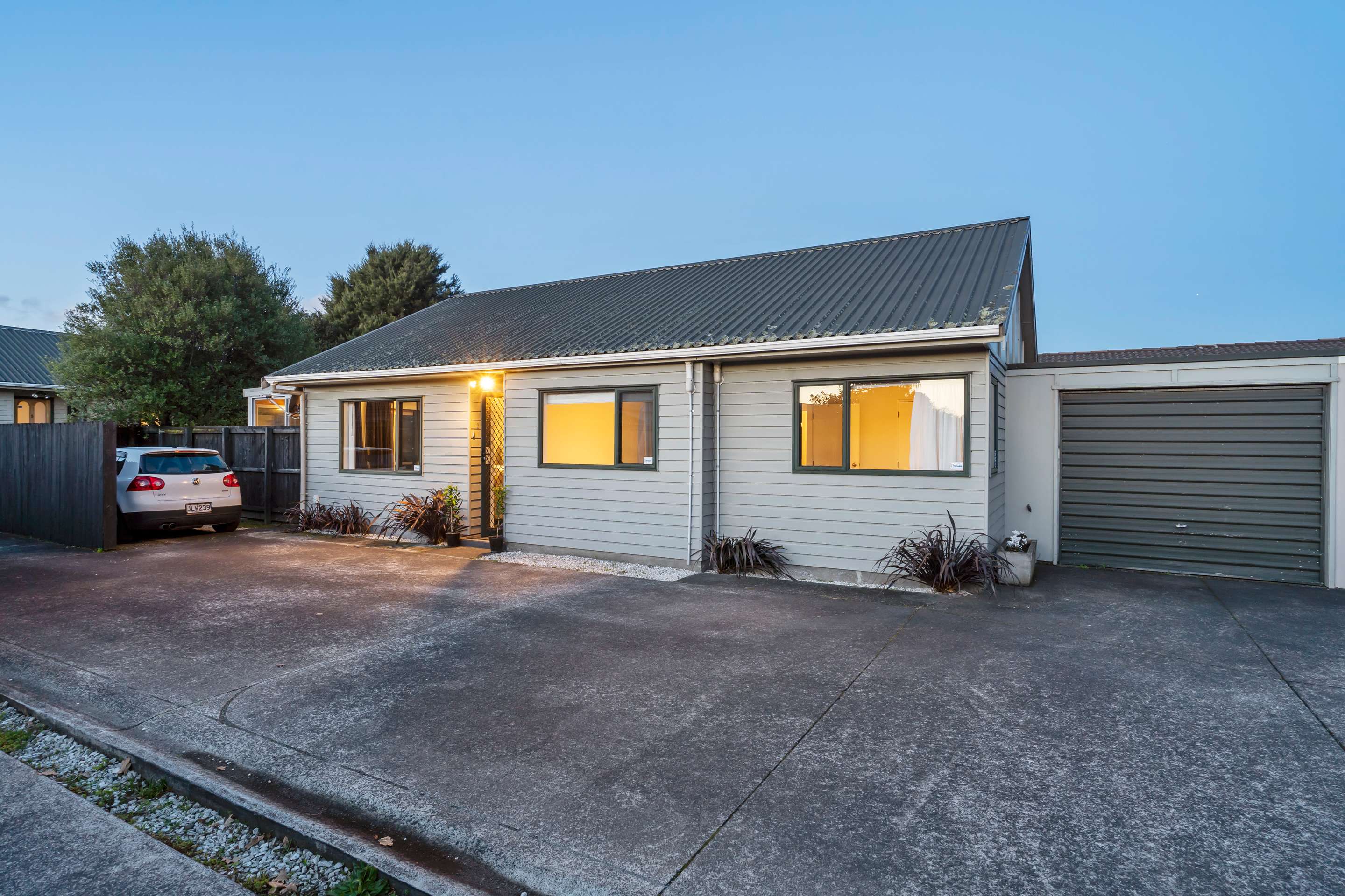 2/152 Penrose Road, Mount Wellington, Auckland City Real Estate Ray