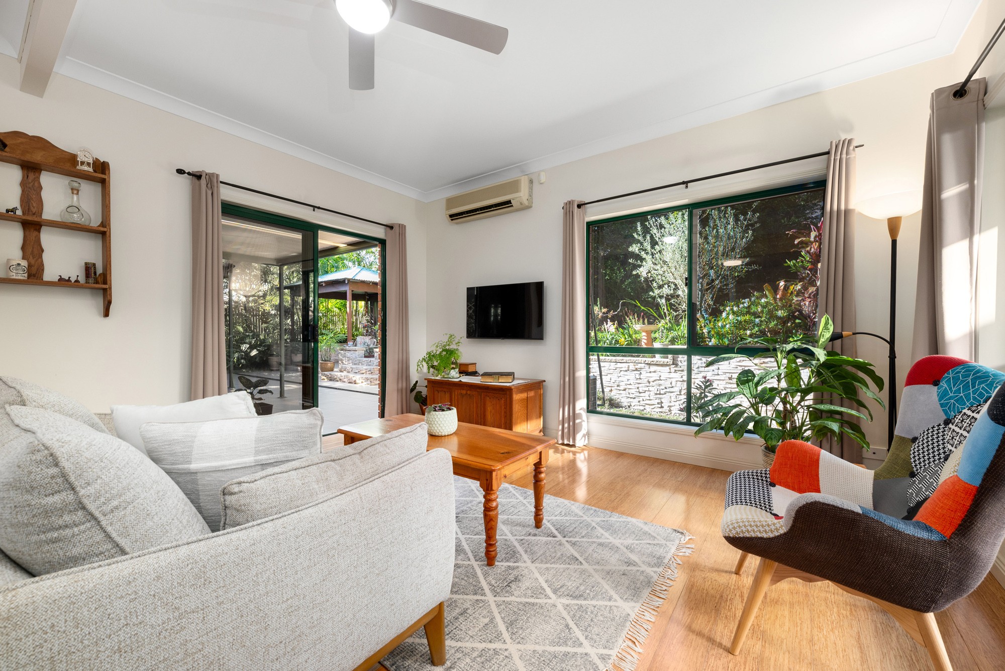 8 Holm Place, Carindale, QLD 4152